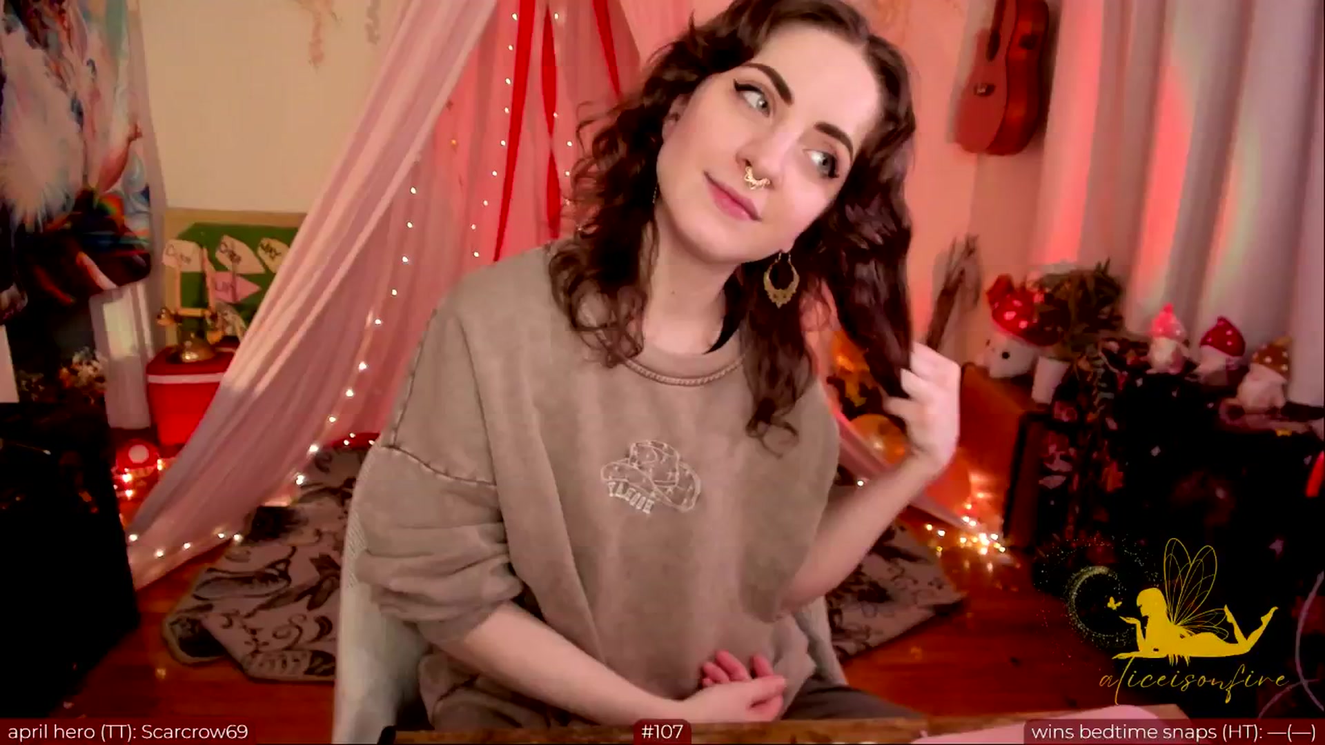Gallery image thumbnail from aliceisonfire's myfreecams stream on, 04/18/2024, 03:55 image 4 of 20