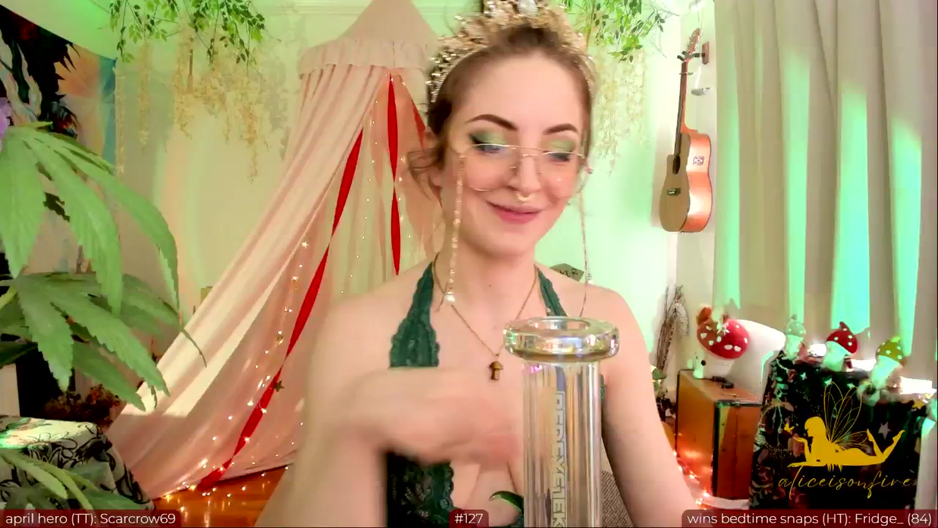 Gallery image thumbnail from aliceisonfire's myfreecams stream on, 04/21/2024, 01:01 image 7 of 20