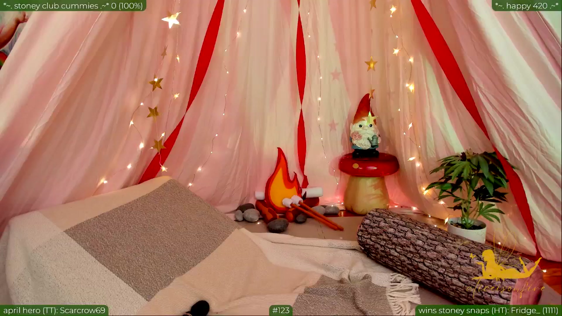 Gallery image thumbnail from aliceisonfire's myfreecams stream on, 04/21/2024, 03:08 image 6 of 20