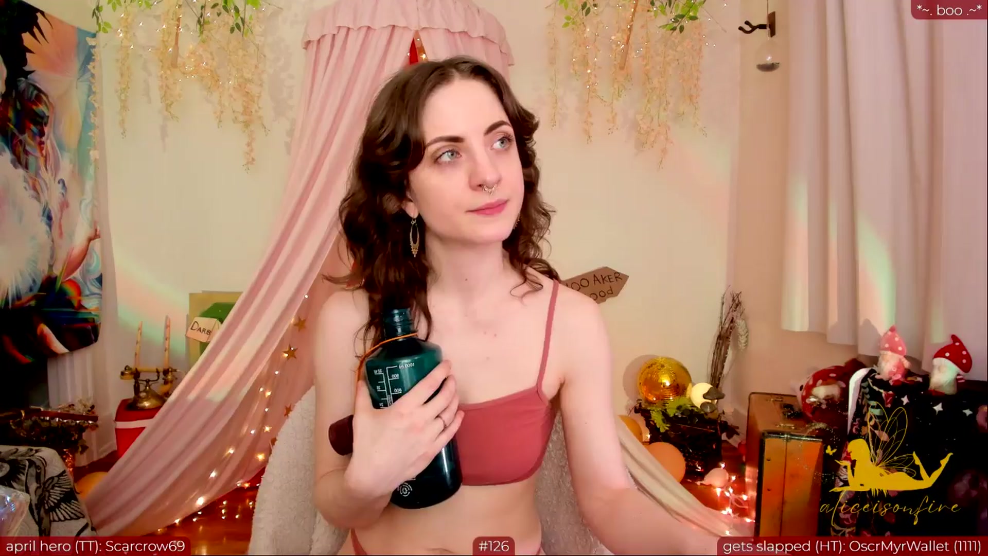 Gallery image thumbnail from aliceisonfire's myfreecams stream on, 04/25/2024, 09:55 image 5 of 20