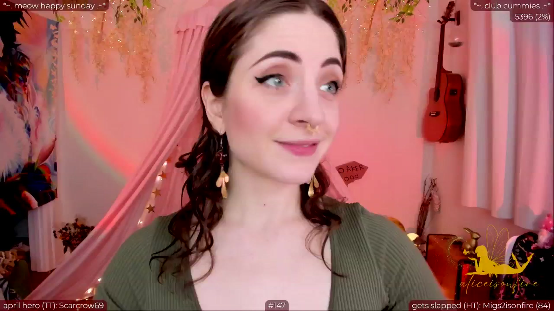 Gallery image thumbnail from aliceisonfire's myfreecams stream on, 04/29/2024, 04:01 image 13 of 20
