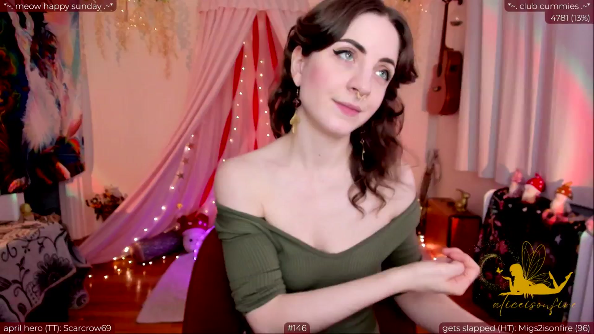 Gallery image thumbnail from aliceisonfire's myfreecams stream on, 04/29/2024, 05:21 image 16 of 20