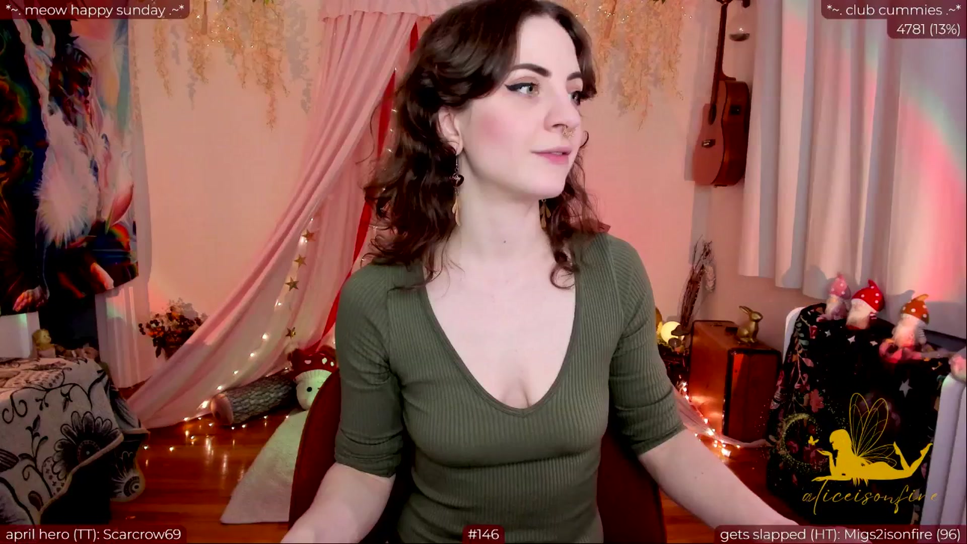 Gallery image thumbnail from aliceisonfire's myfreecams stream on, 04/29/2024, 05:21 image 14 of 20