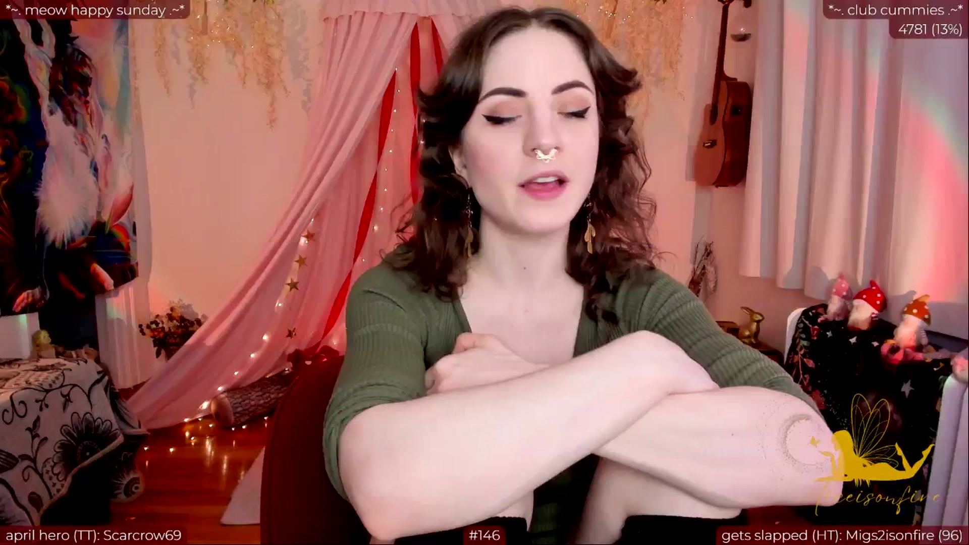 Gallery image thumbnail from aliceisonfire's myfreecams stream on, 04/29/2024, 05:21 image 19 of 20