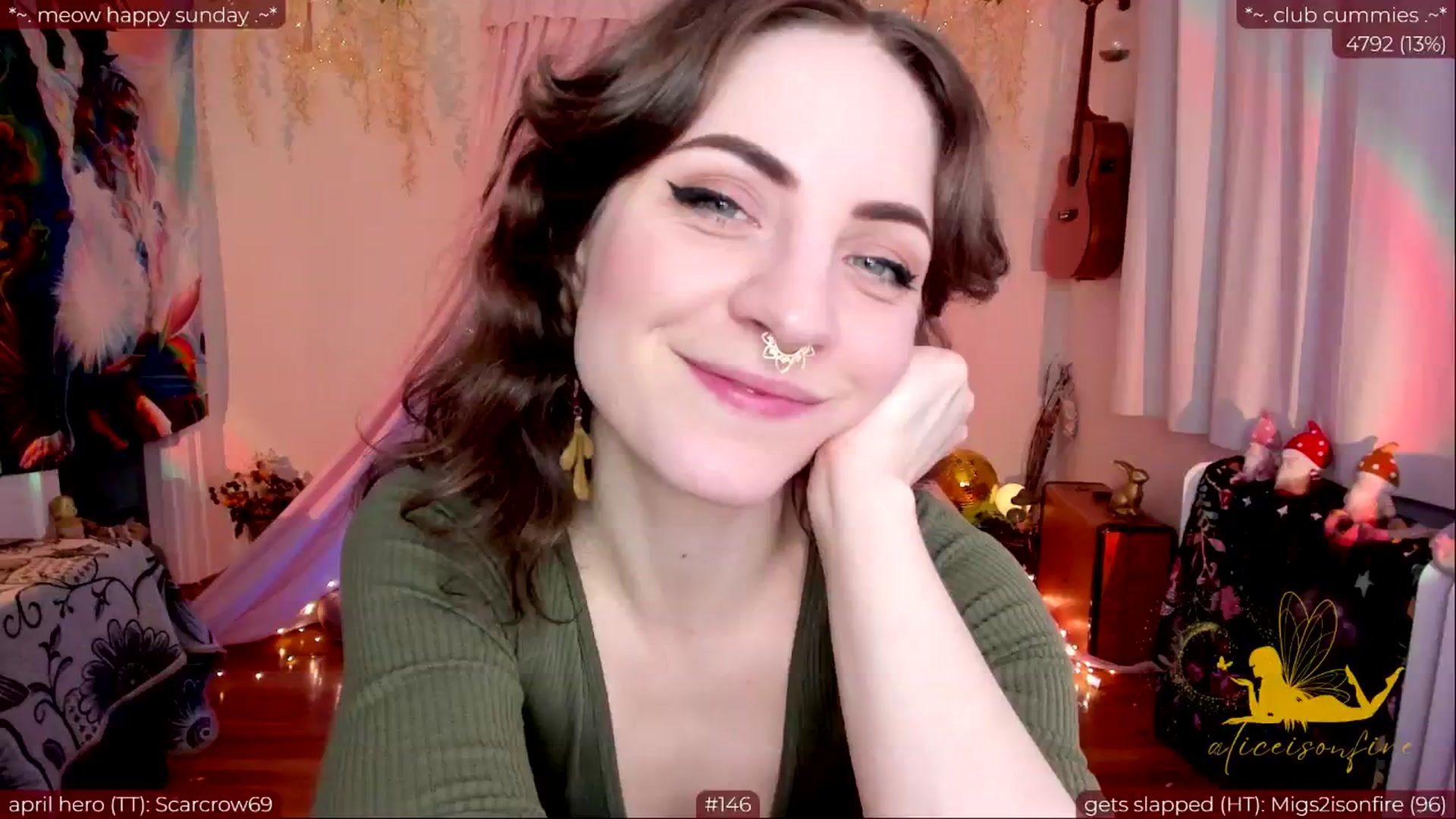 Gallery image thumbnail from aliceisonfire's myfreecams stream on, 04/29/2024, 05:21 image 13 of 20