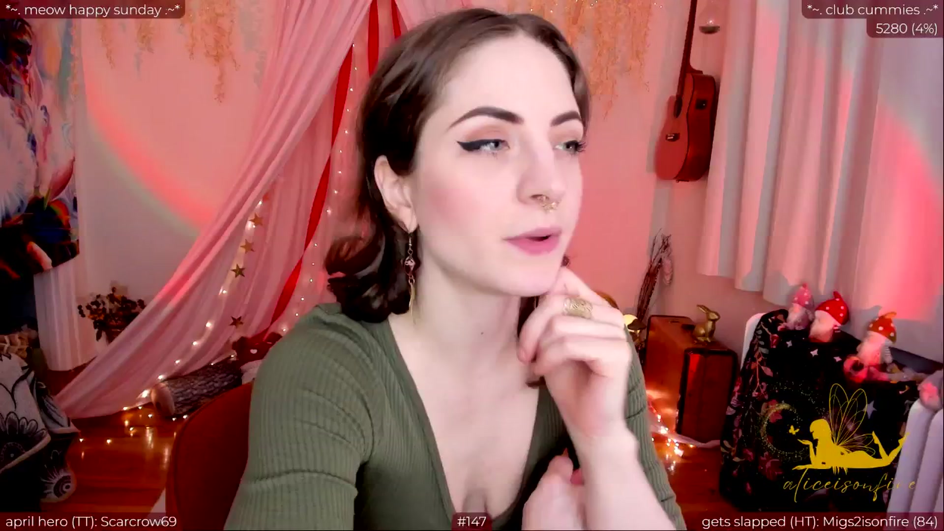 Gallery image thumbnail from aliceisonfire's myfreecams stream on, 04/29/2024, 05:21 image 1 of 20