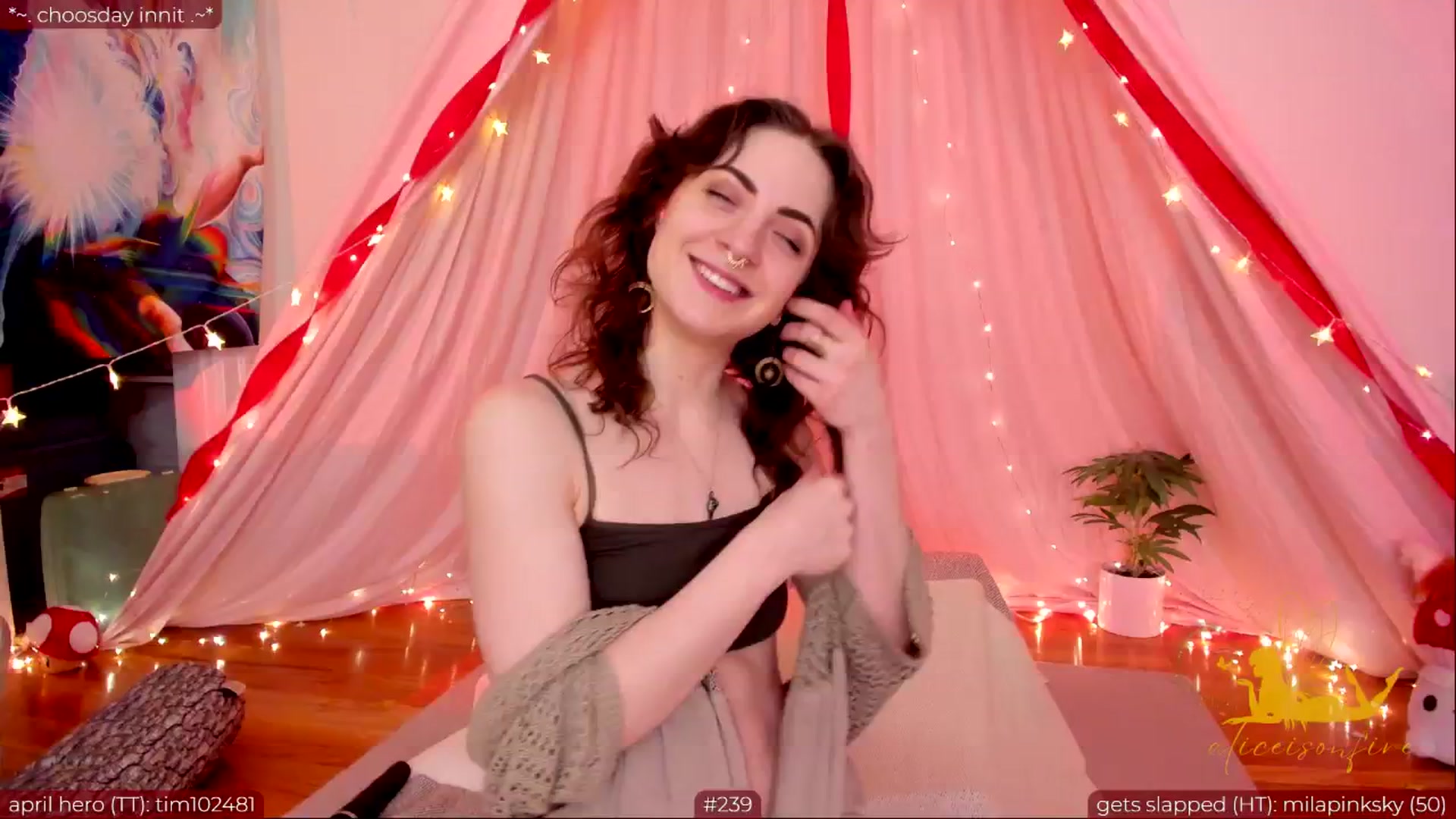 Gallery image thumbnail from aliceisonfire's myfreecams stream on, 05/10/2024, 07:19 image 7 of 20