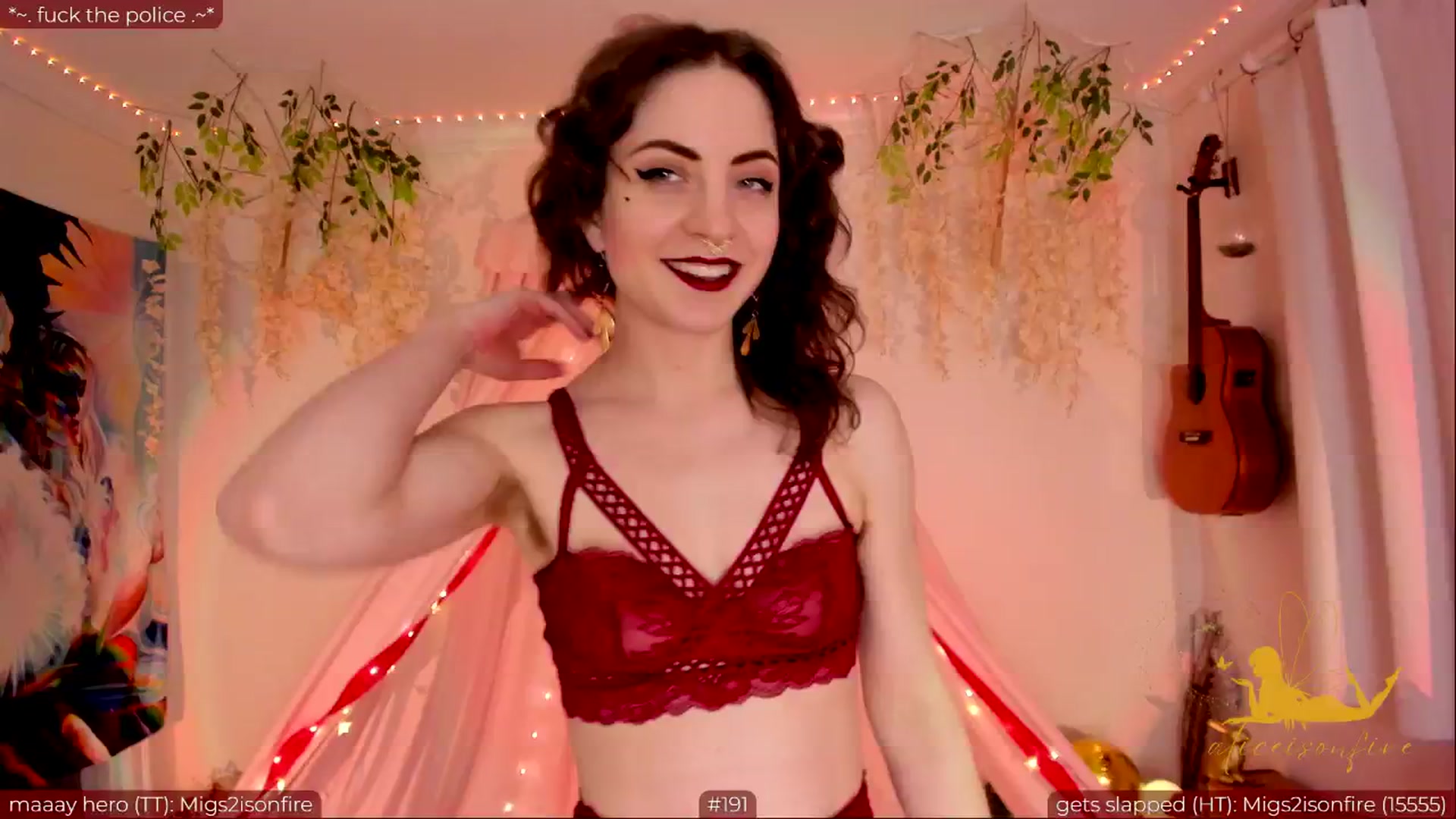 Gallery image thumbnail from aliceisonfire's myfreecams stream on, 05/16/2024, 06:28 image 2 of 20