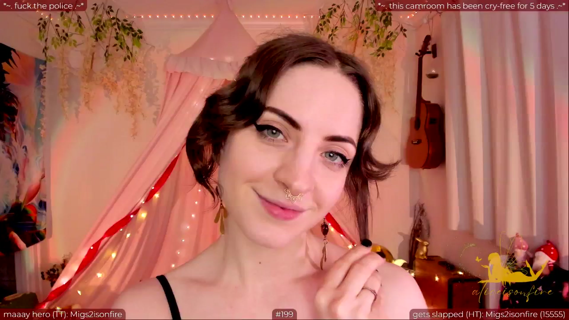 Gallery image thumbnail from aliceisonfire's myfreecams stream on, 05/22/2024, 06:31 image 11 of 20