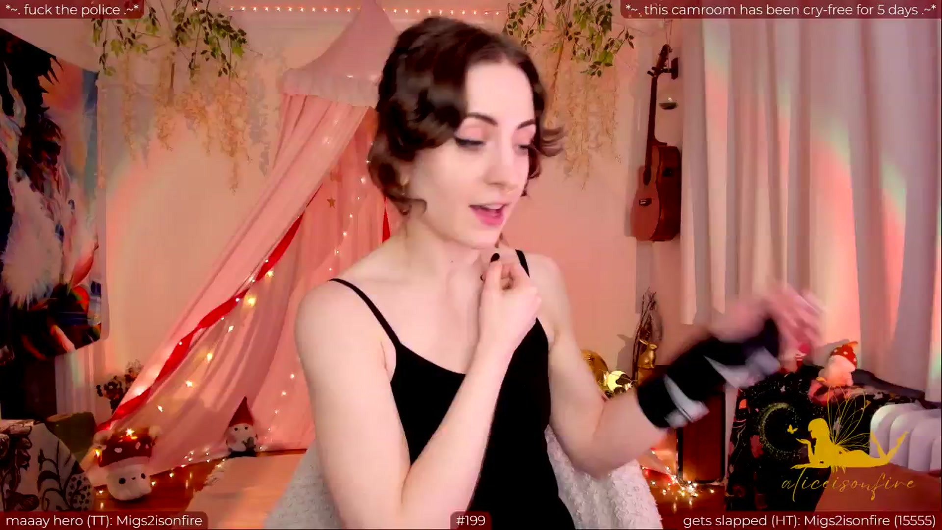 Gallery image thumbnail from aliceisonfire's myfreecams stream on, 05/22/2024, 06:31 image 18 of 20