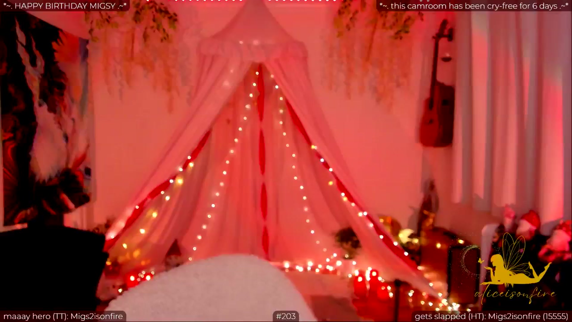 Gallery image thumbnail from aliceisonfire's myfreecams stream on, 05/23/2024, 04:14 image 14 of 20