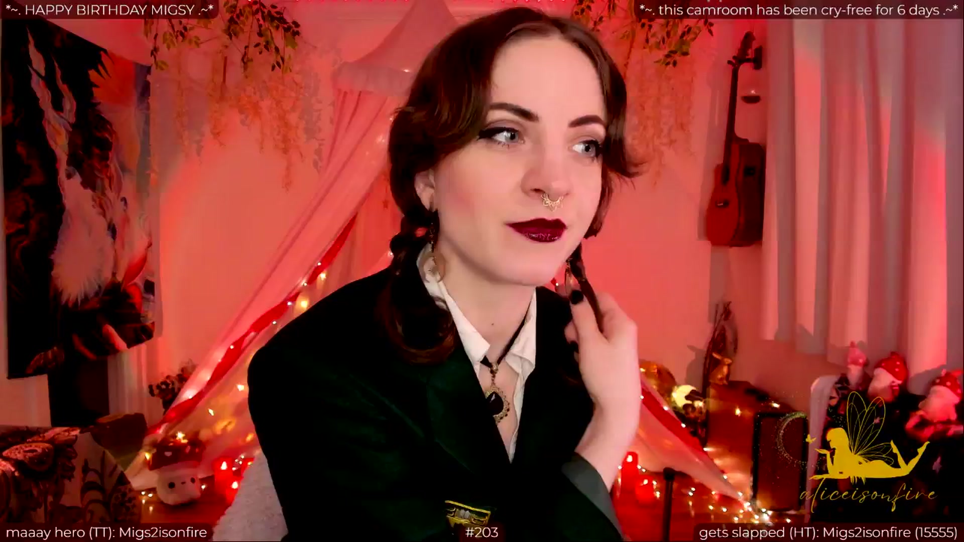 Gallery image thumbnail from aliceisonfire's myfreecams stream on, 05/23/2024, 04:14 image 11 of 20