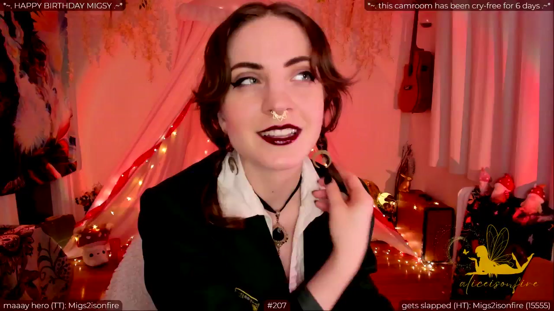 Gallery image thumbnail from aliceisonfire's myfreecams stream on, 05/23/2024, 04:14 image 1 of 20