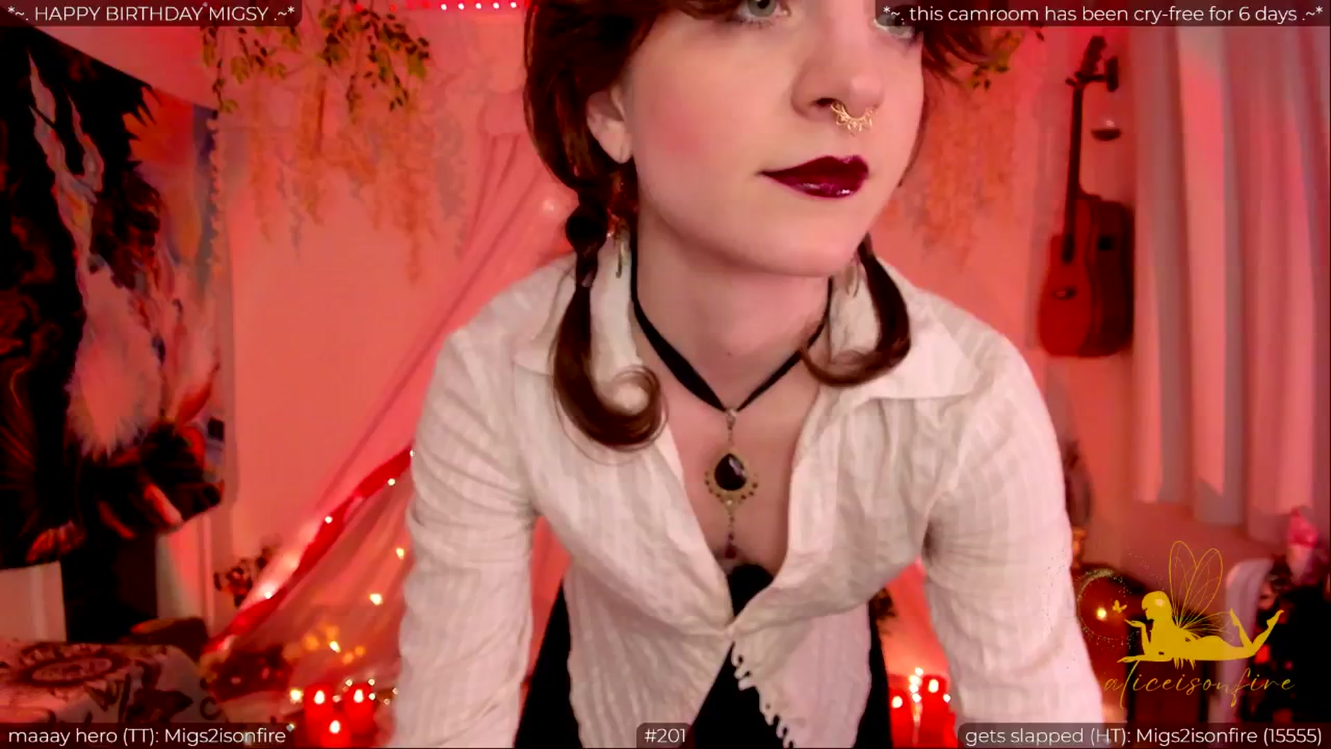 Gallery image thumbnail from aliceisonfire's myfreecams stream on, 05/23/2024, 04:37 image 5 of 20