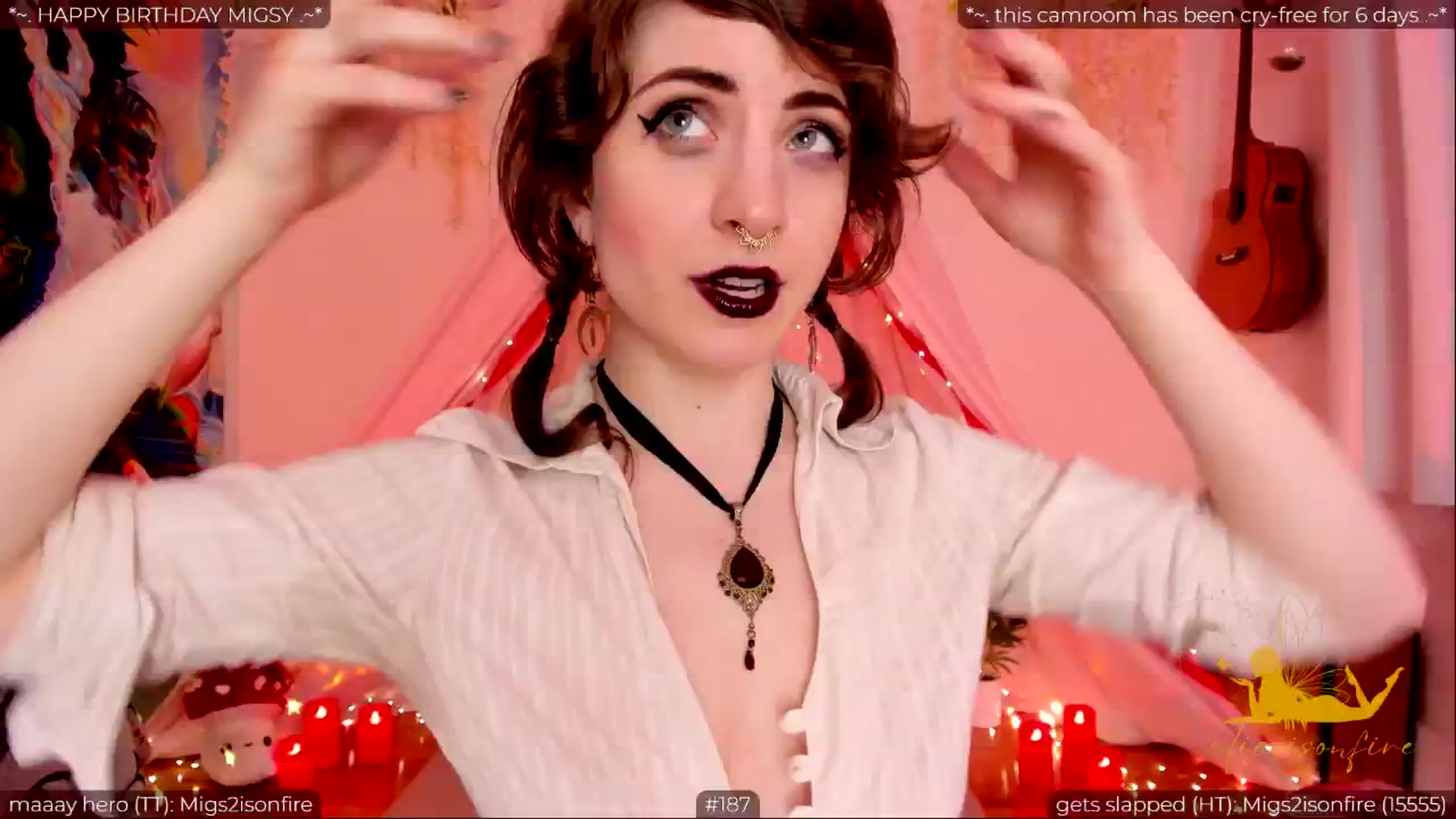 Gallery image thumbnail from aliceisonfire's myfreecams stream on, 05/23/2024, 07:20 image 13 of 20