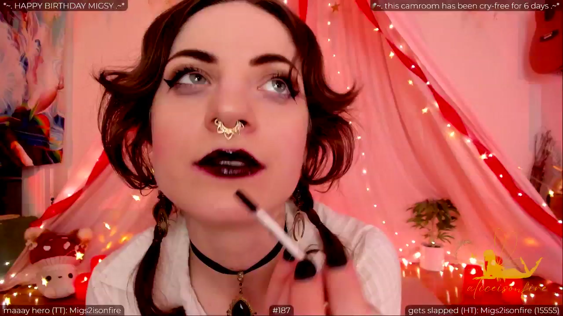 Gallery image thumbnail from aliceisonfire's myfreecams stream on, 05/23/2024, 07:20 image 20 of 20