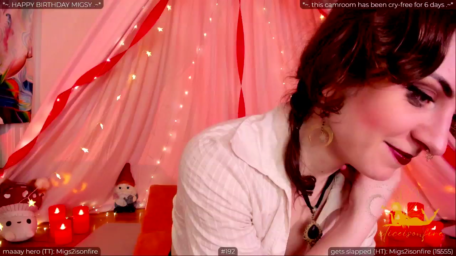 Gallery image thumbnail from aliceisonfire's myfreecams stream on, 05/23/2024, 07:20 image 4 of 20