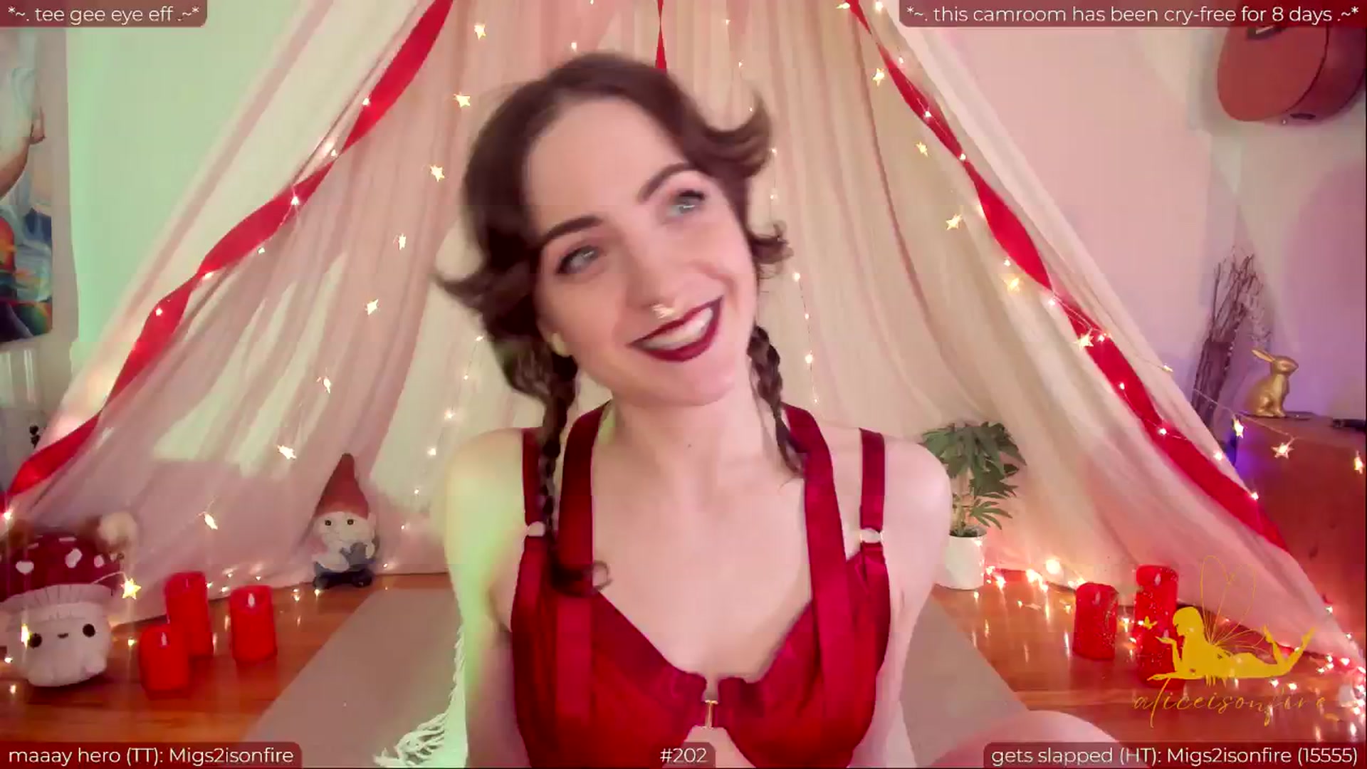 Gallery image thumbnail from aliceisonfire's myfreecams stream on, 05/25/2024, 05:20 image 9 of 20