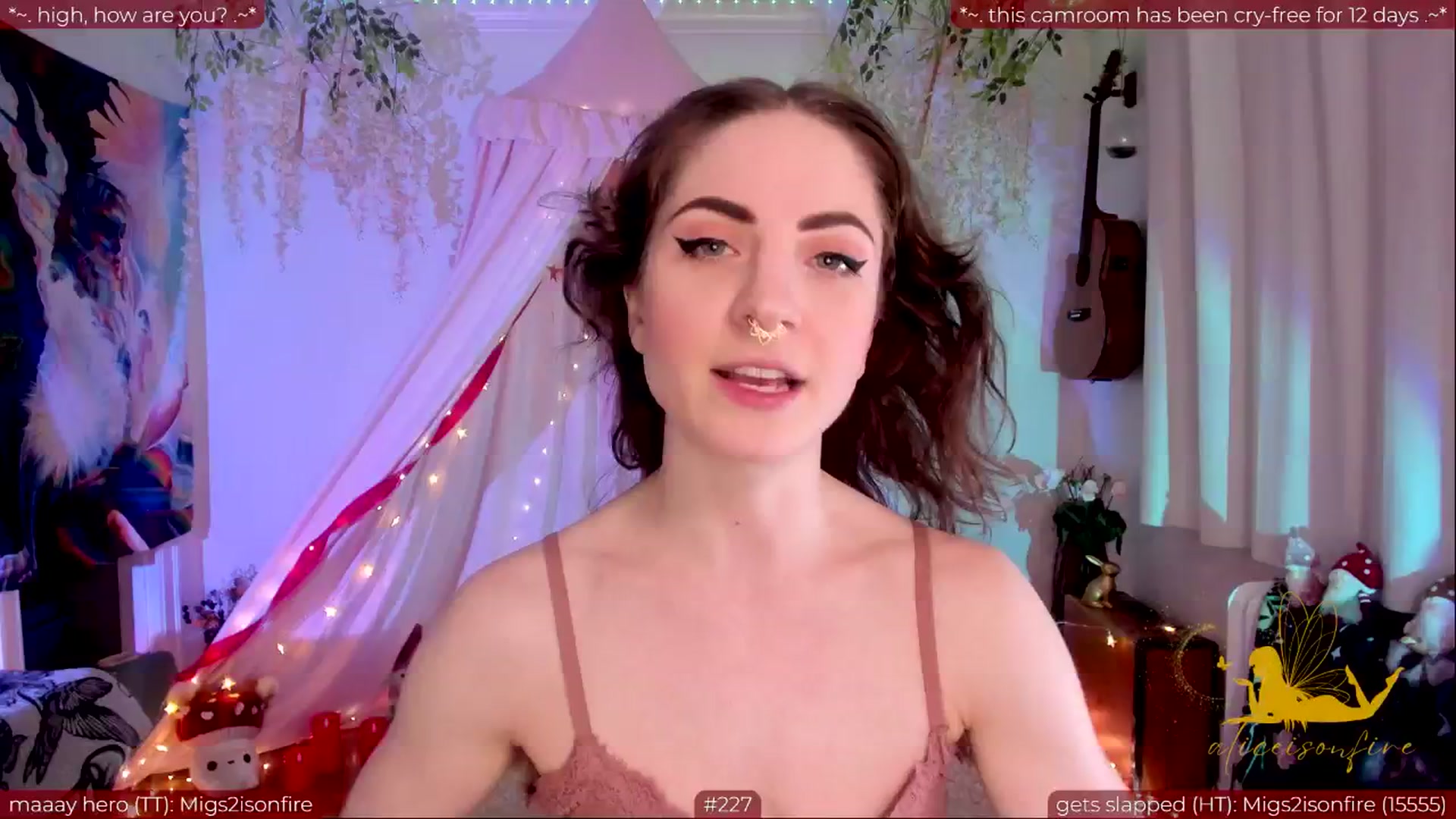 Gallery image thumbnail from aliceisonfire's myfreecams stream on, 05/29/2024, 05:11 image 3 of 20