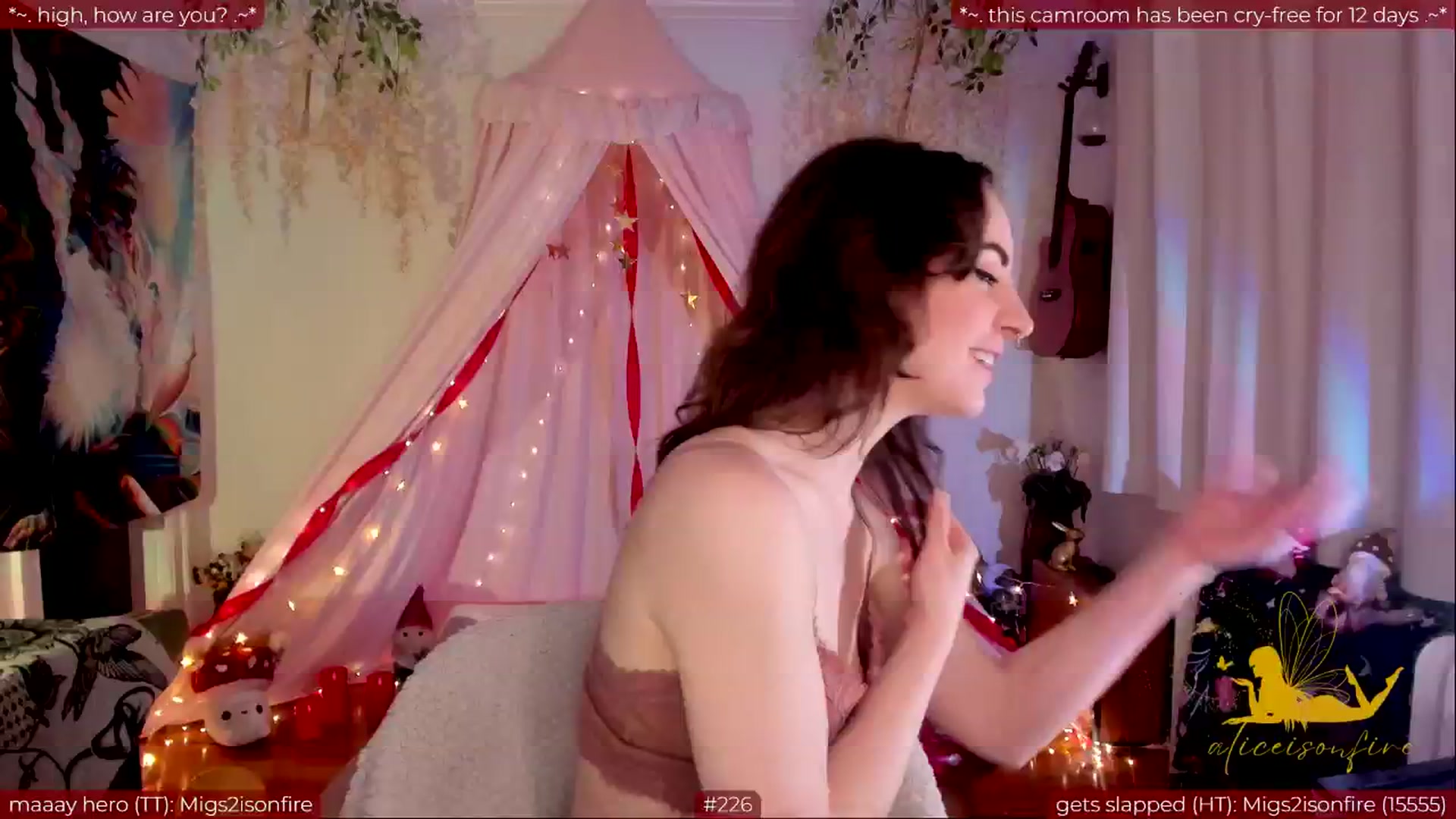 Gallery image thumbnail from aliceisonfire's myfreecams stream on, 05/29/2024, 06:42 image 1 of 20
