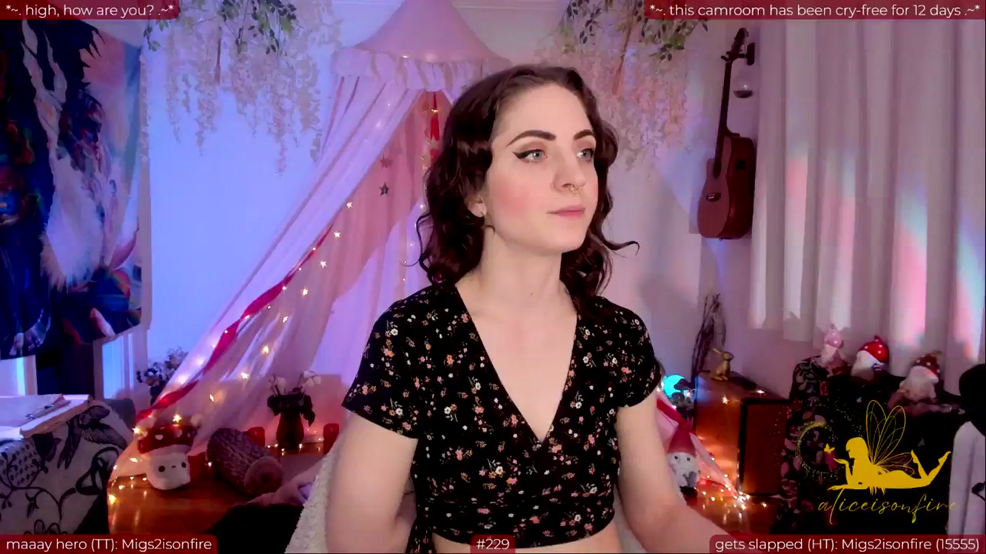Gallery image thumbnail from aliceisonfire's myfreecams stream on, 05/30/2024, 04:21 image 9 of 20