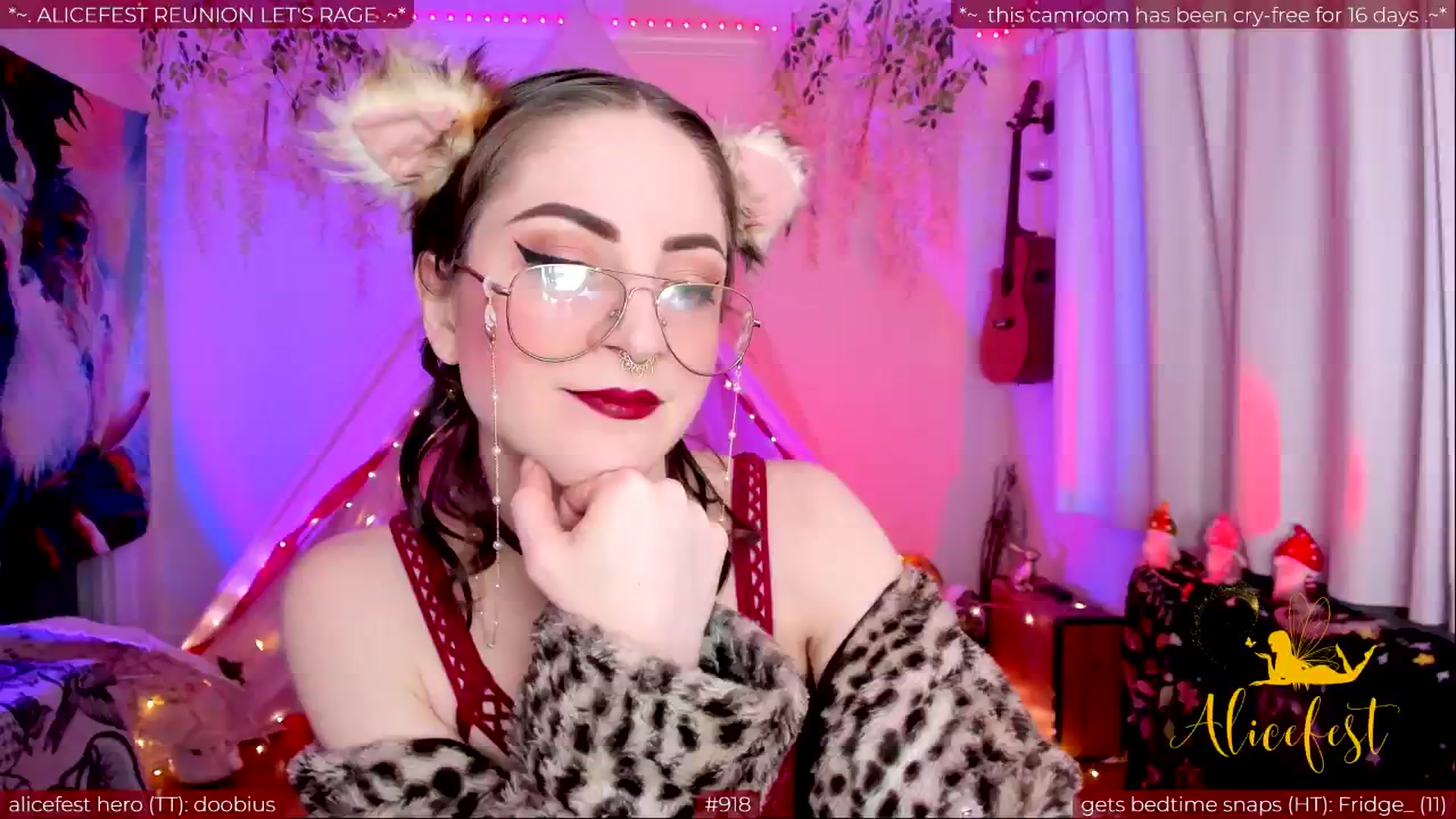 Gallery image thumbnail from aliceisonfire's myfreecams stream on, 06/02/2024, 05:13 image 3 of 20