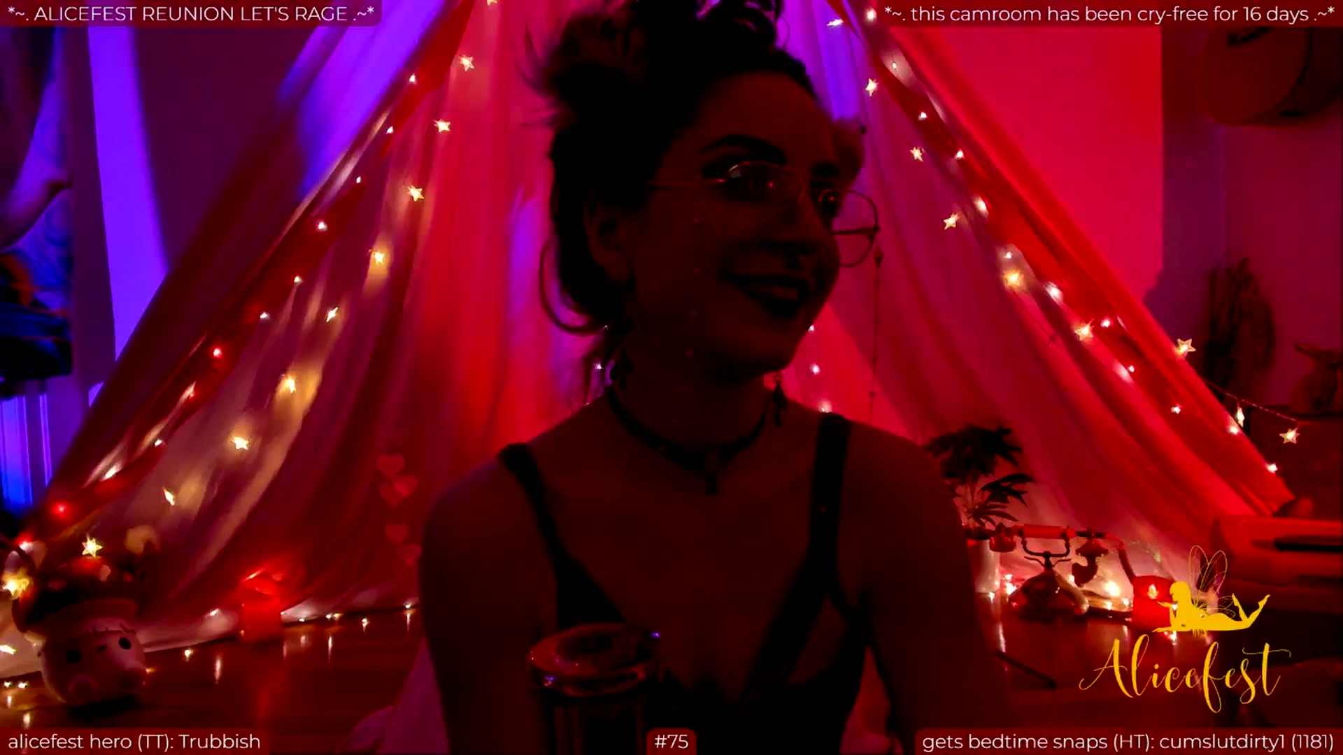 Gallery image thumbnail from aliceisonfire's myfreecams stream on, 06/02/2024, 12:53 image 12 of 20