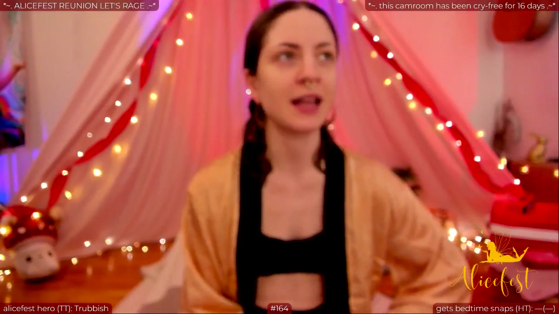 Gallery image thumbnail from aliceisonfire's myfreecams stream on, 06/03/2024, 20:56 image 3 of 20