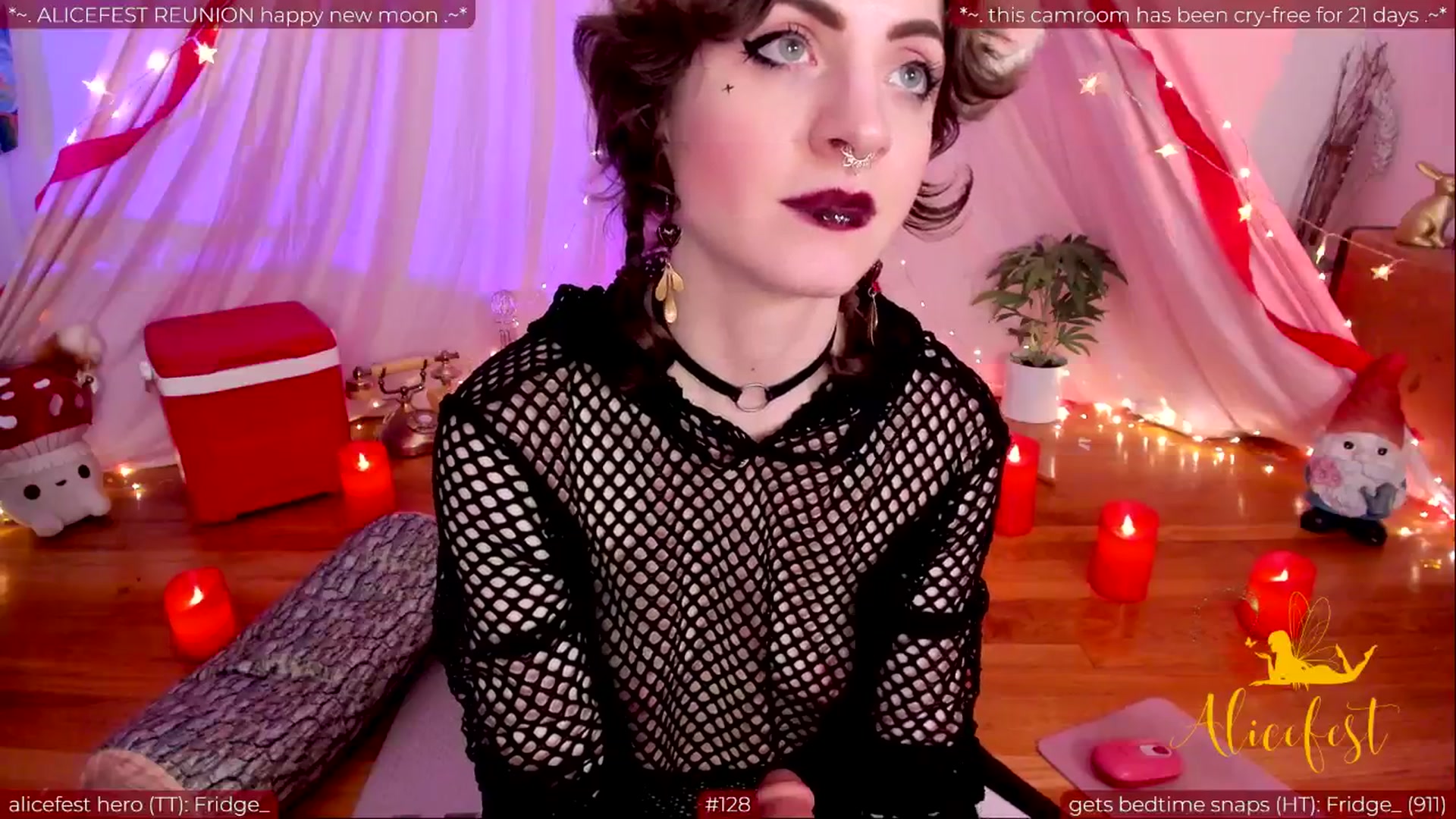 Gallery image thumbnail from aliceisonfire's myfreecams stream on, 06/08/2024, 10:35 image 19 of 20