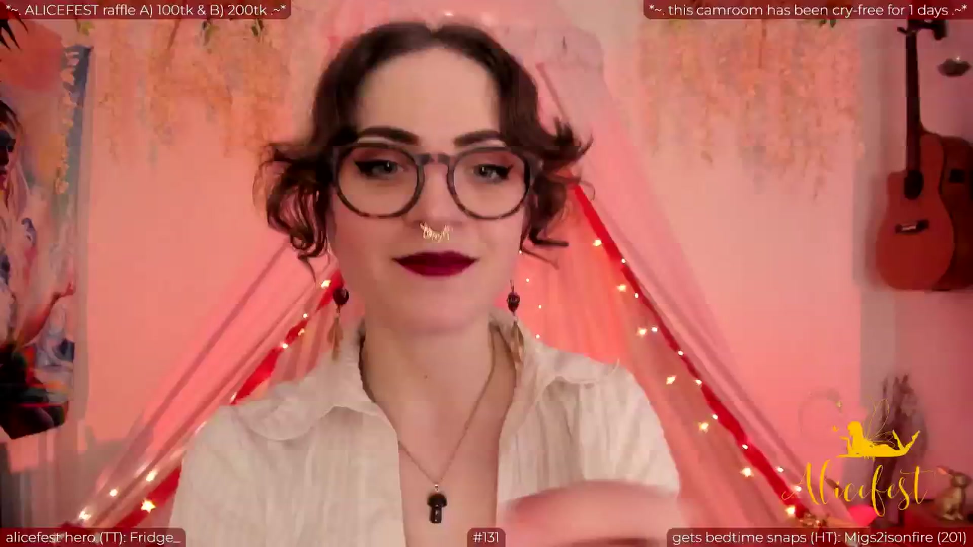 Gallery image thumbnail from aliceisonfire's myfreecams stream on, 06/13/2024, 07:06 image 6 of 20