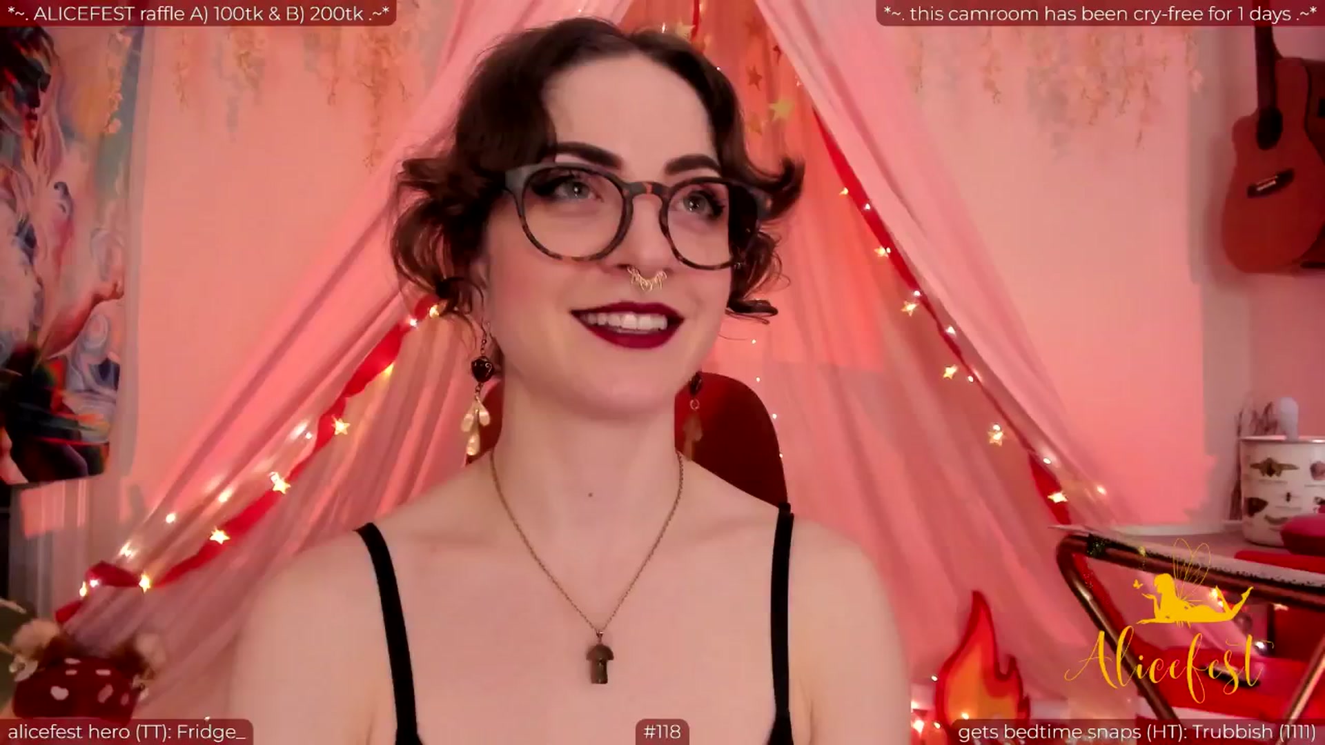 Gallery image thumbnail from aliceisonfire's myfreecams stream on, 06/13/2024, 07:06 image 14 of 20