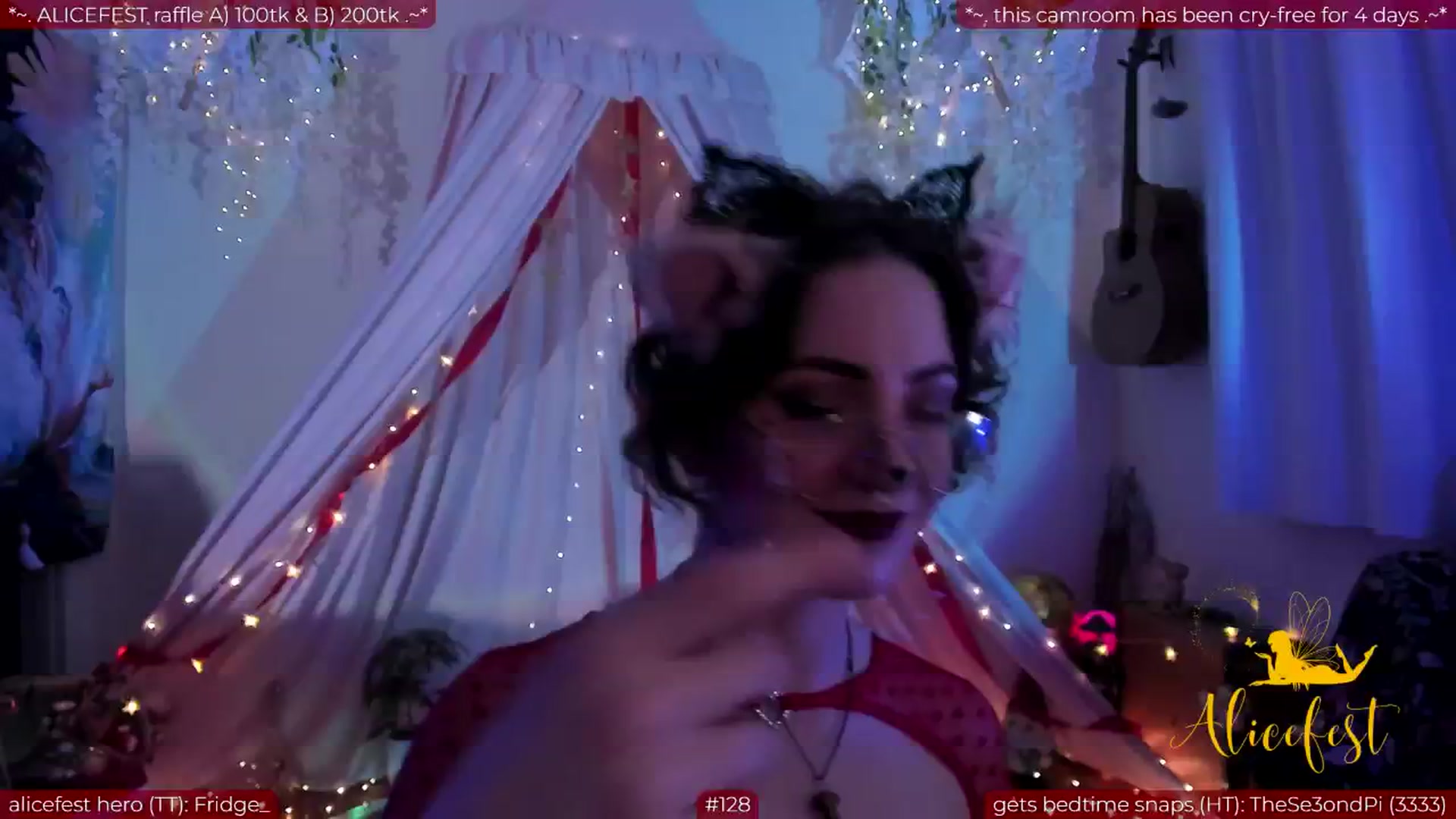Gallery image thumbnail from aliceisonfire's myfreecams stream on, 06/16/2024, 08:07 image 8 of 20