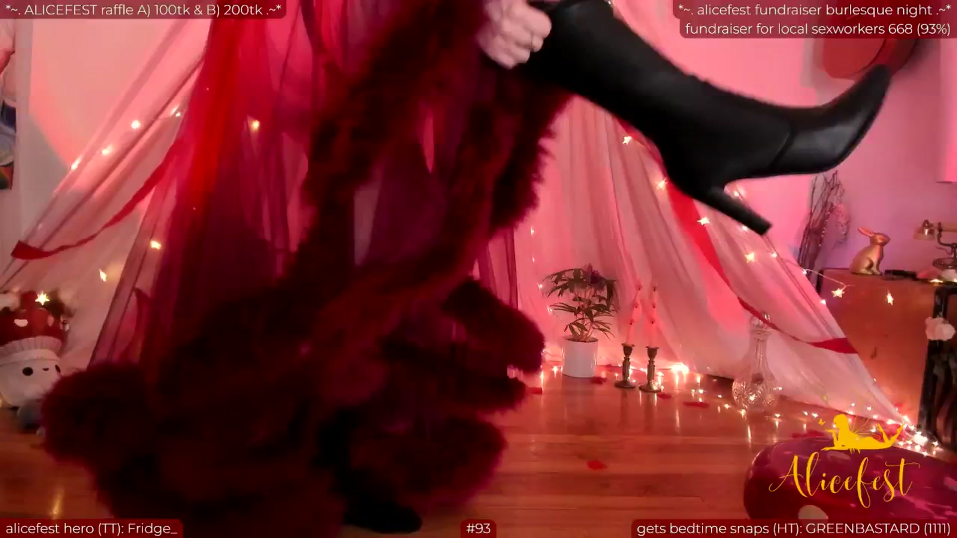 Gallery image thumbnail from aliceisonfire's myfreecams stream on, 06/22/2024, 08:46 image 19 of 20