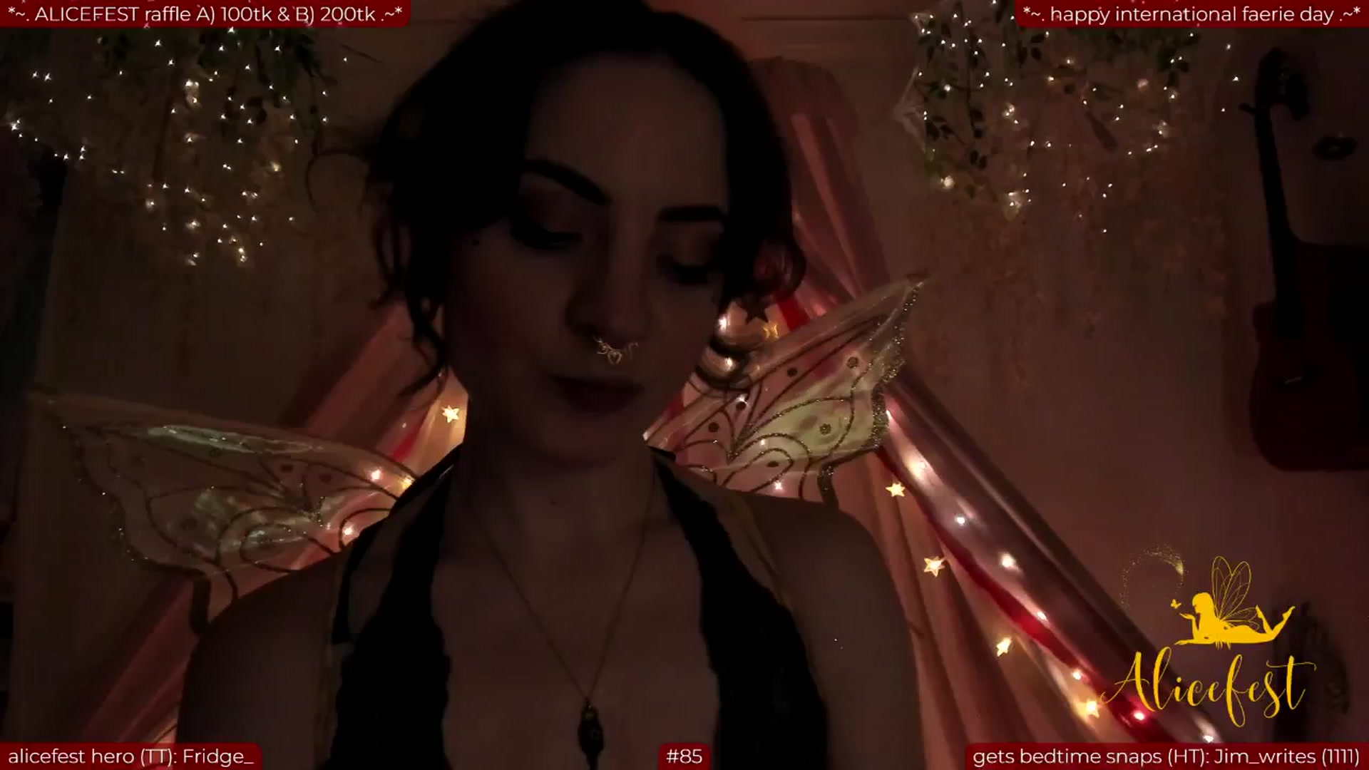 Gallery image thumbnail from aliceisonfire's myfreecams stream on, 06/25/2024, 09:11 image 8 of 20