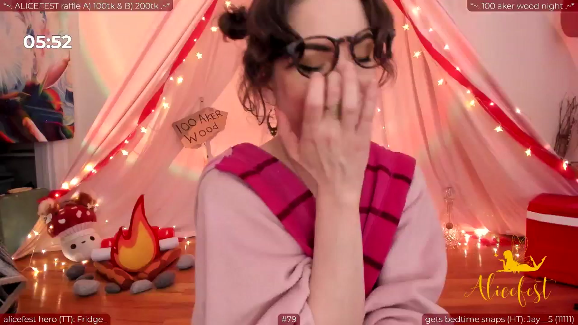 Gallery image thumbnail from aliceisonfire's myfreecams stream on, 06/26/2024, 08:18 image 15 of 20