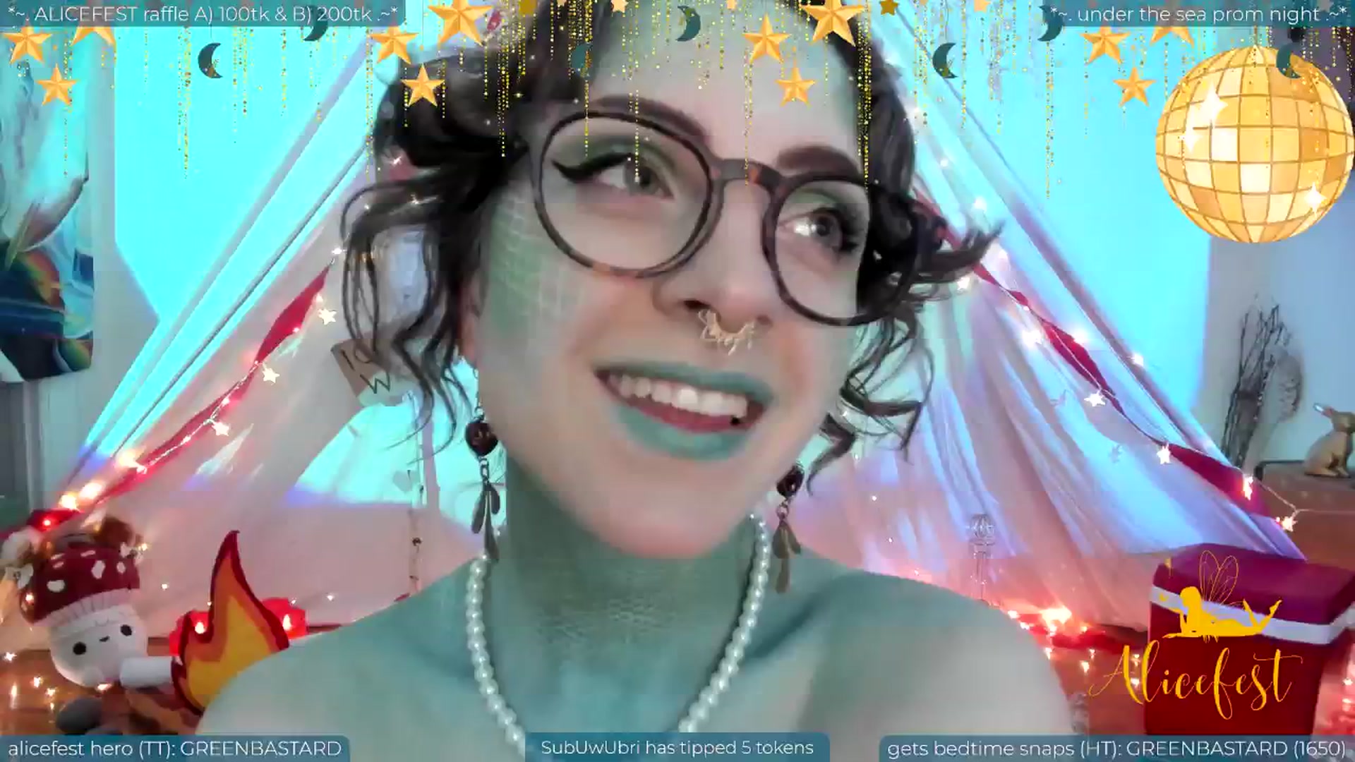 Gallery image thumbnail from aliceisonfire's myfreecams stream on, 06/29/2024, 09:06 image 17 of 20