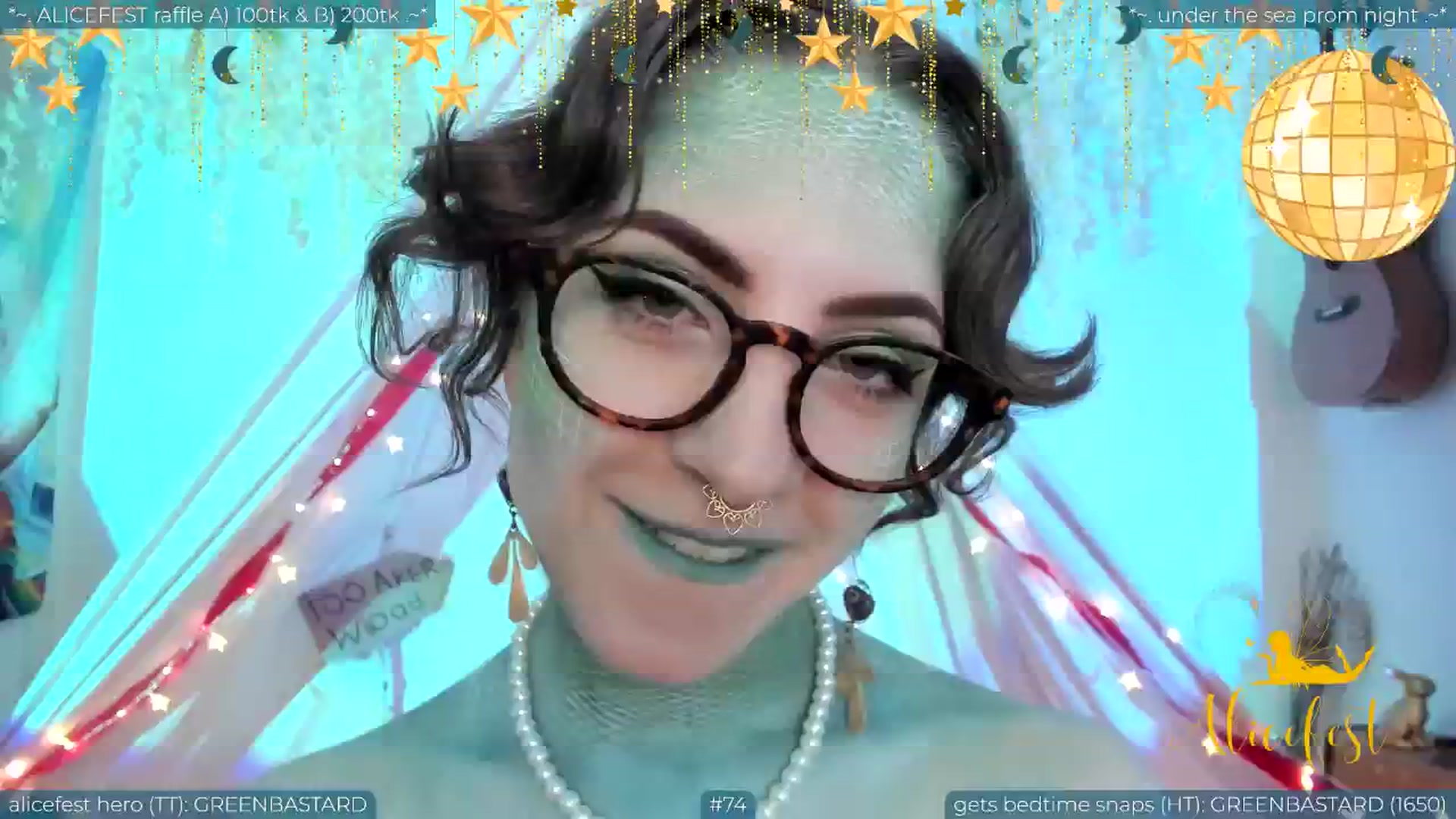 Gallery image thumbnail from aliceisonfire's myfreecams stream on, 06/29/2024, 09:06 image 10 of 20