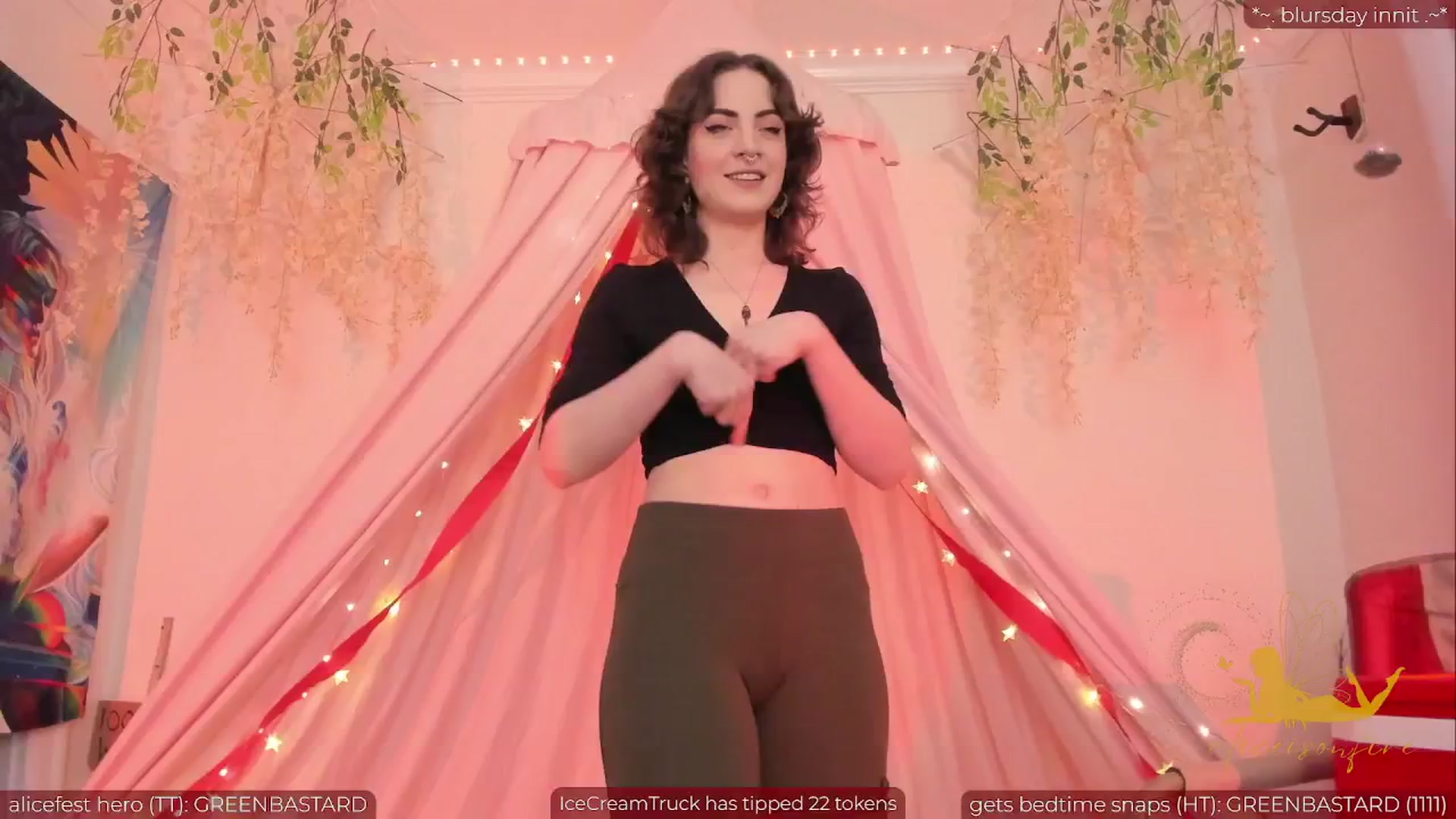 Gallery image thumbnail from aliceisonfire's myfreecams stream on, 07/05/2024, 10:05 image 5 of 20