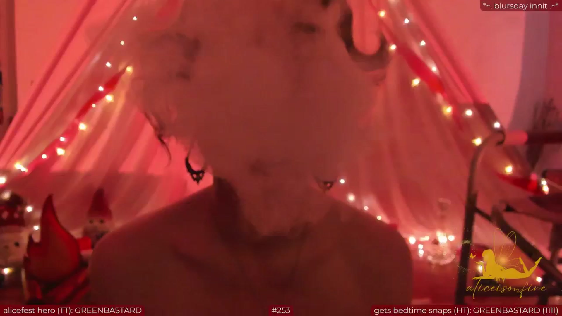 Gallery image thumbnail from aliceisonfire's myfreecams stream on, 07/05/2024, 12:23 image 13 of 20