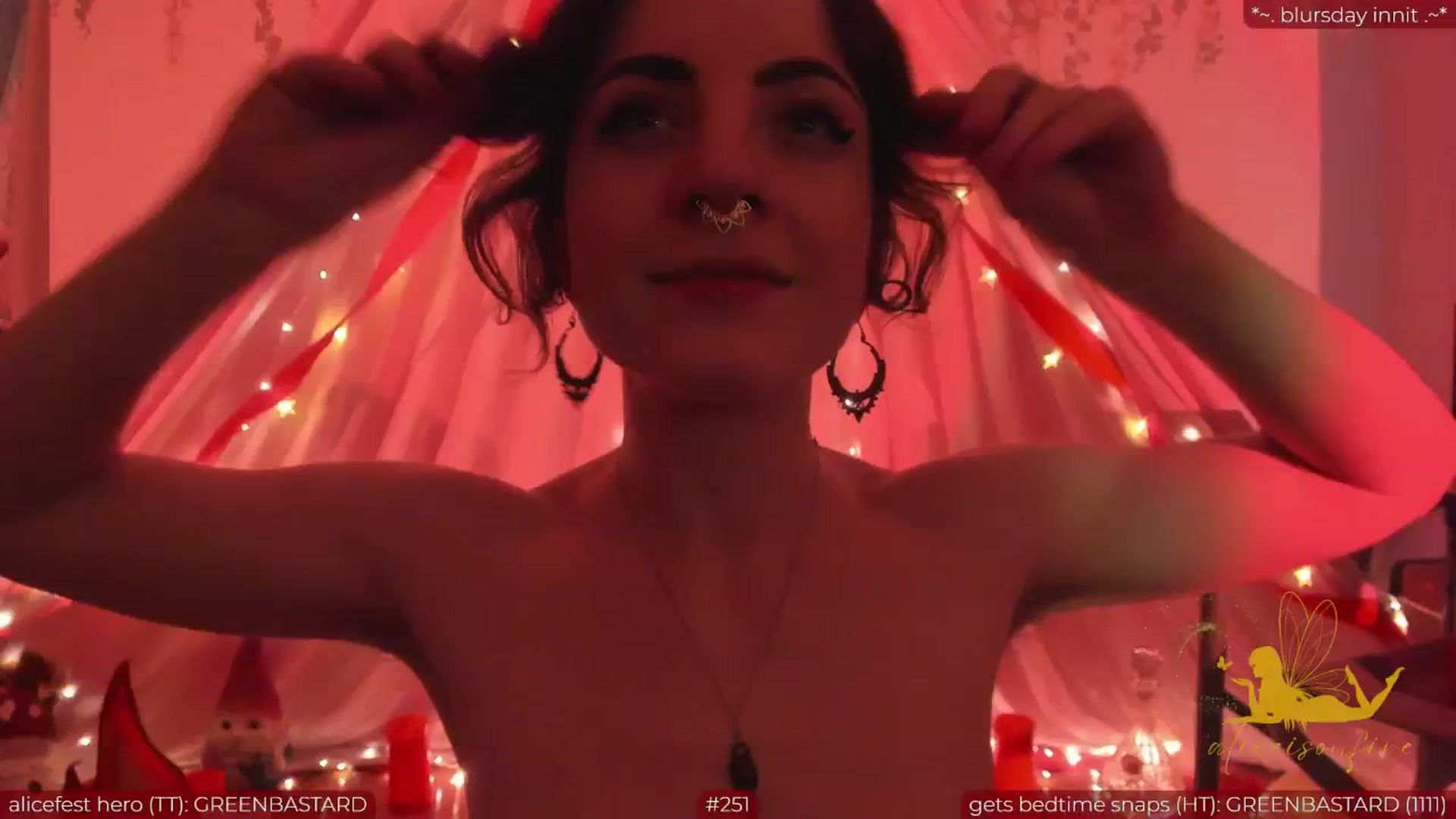 Gallery image thumbnail from aliceisonfire's myfreecams stream on, 07/05/2024, 12:23 image 3 of 20