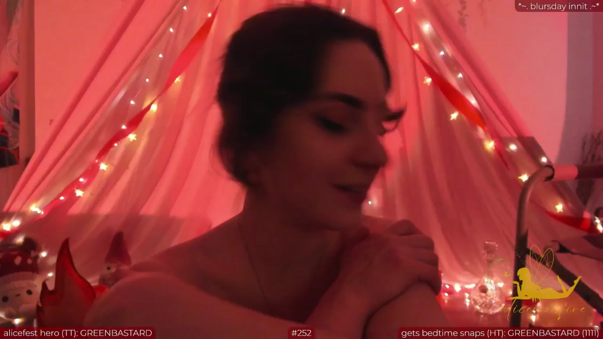 Gallery image thumbnail from aliceisonfire's myfreecams stream on, 07/05/2024, 12:23 image 20 of 20