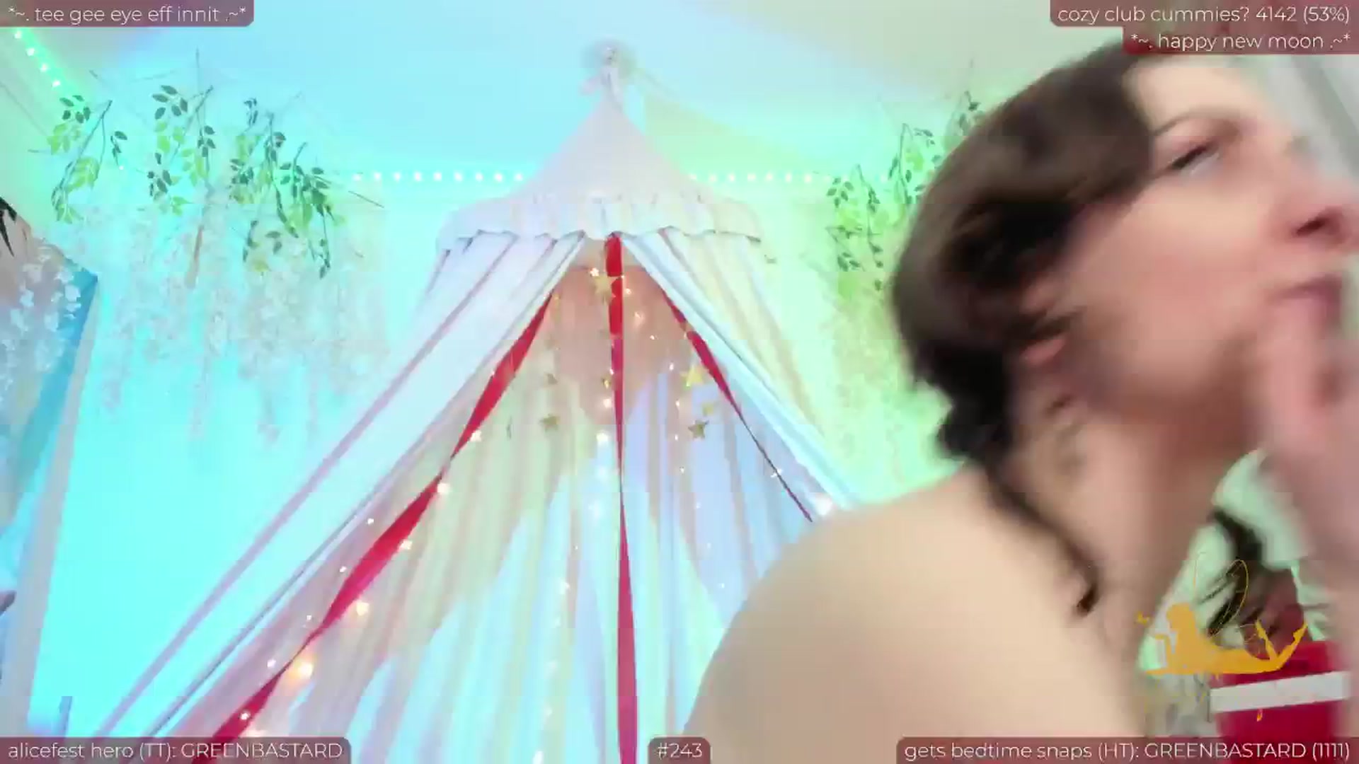 Gallery image thumbnail from aliceisonfire's myfreecams stream on, 07/06/2024, 08:18 image 11 of 20