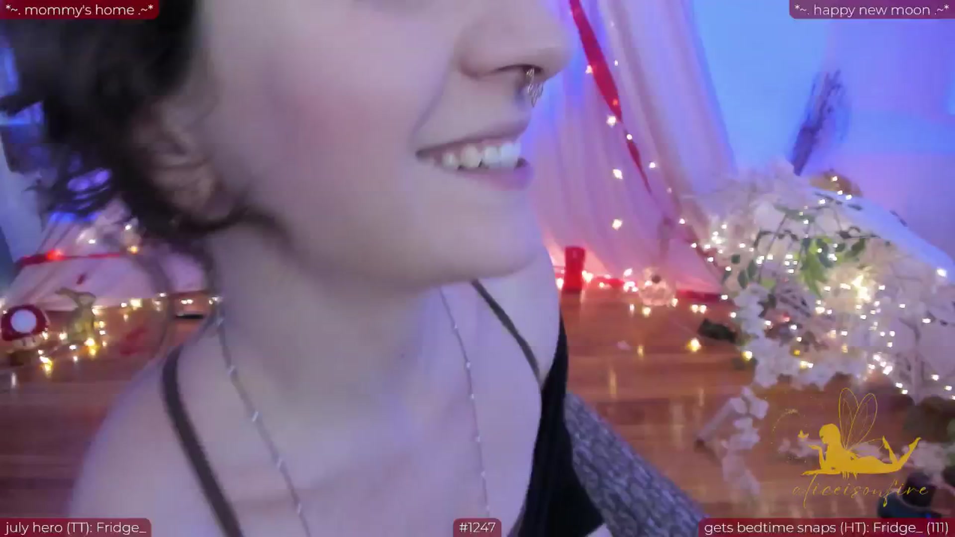 Gallery image thumbnail from aliceisonfire's myfreecams stream on, 08/07/2024, 03:28 image 16 of 20