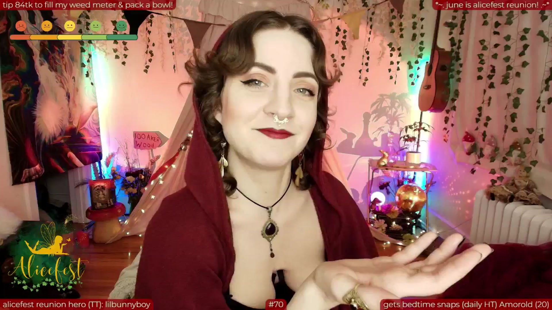 Gallery image thumbnail from aliceisonfire's myfreecams stream on, 06/09/2025, 10:52 image 3 of 20