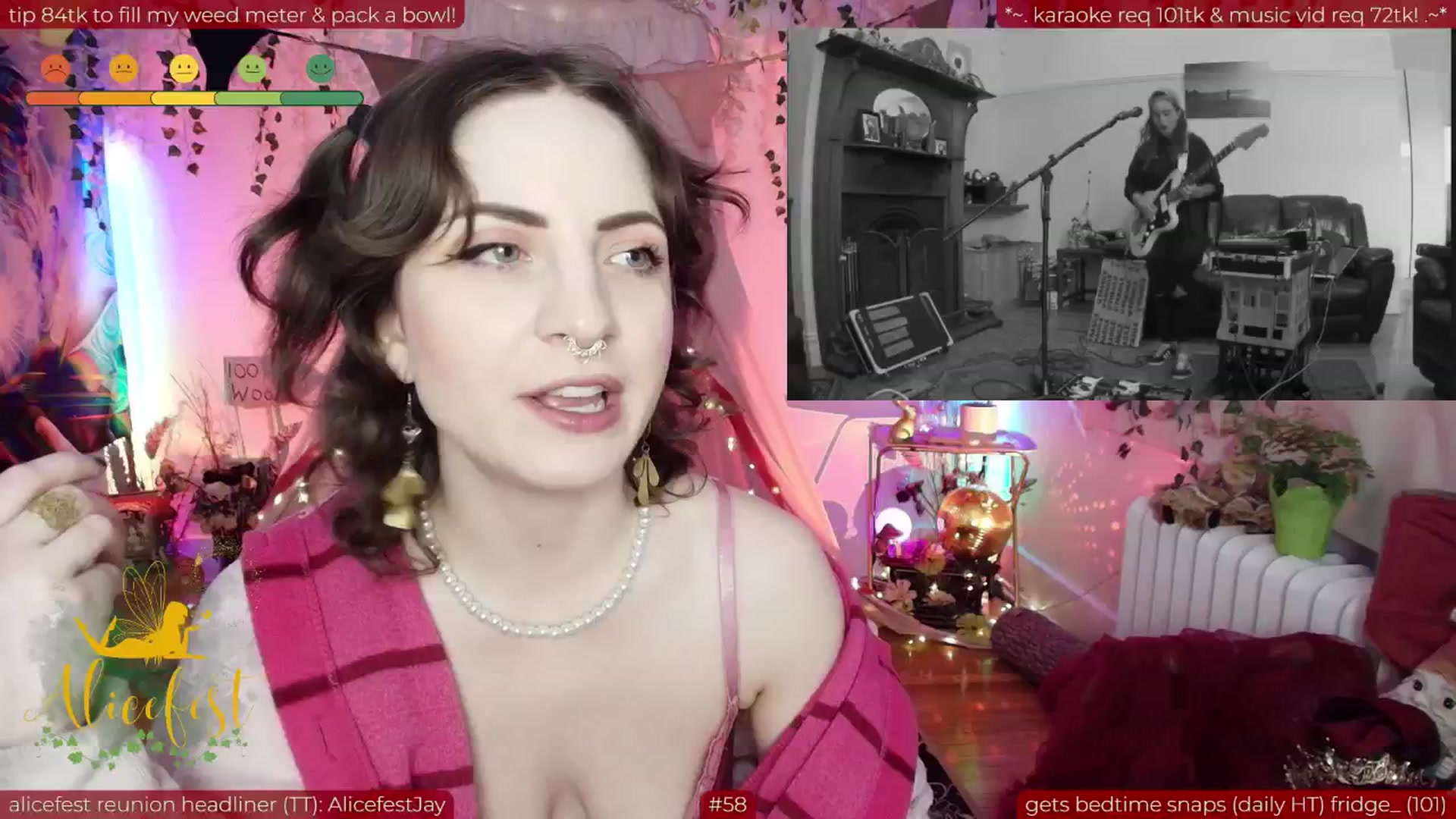 Gallery image thumbnail from aliceisonfire's myfreecams stream on, 06/13/2025, 08:42 image 8 of 20