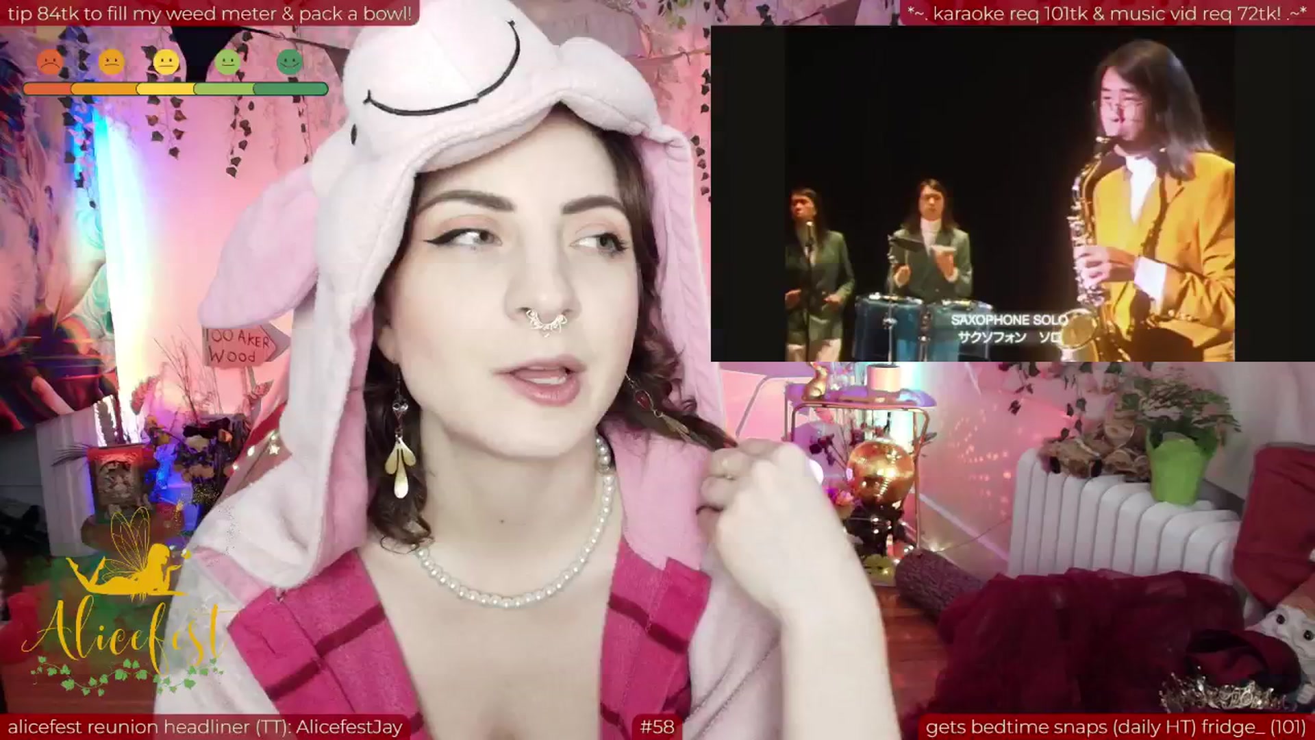 Gallery image thumbnail from aliceisonfire's myfreecams stream on, 06/13/2025, 08:42 image 9 of 20