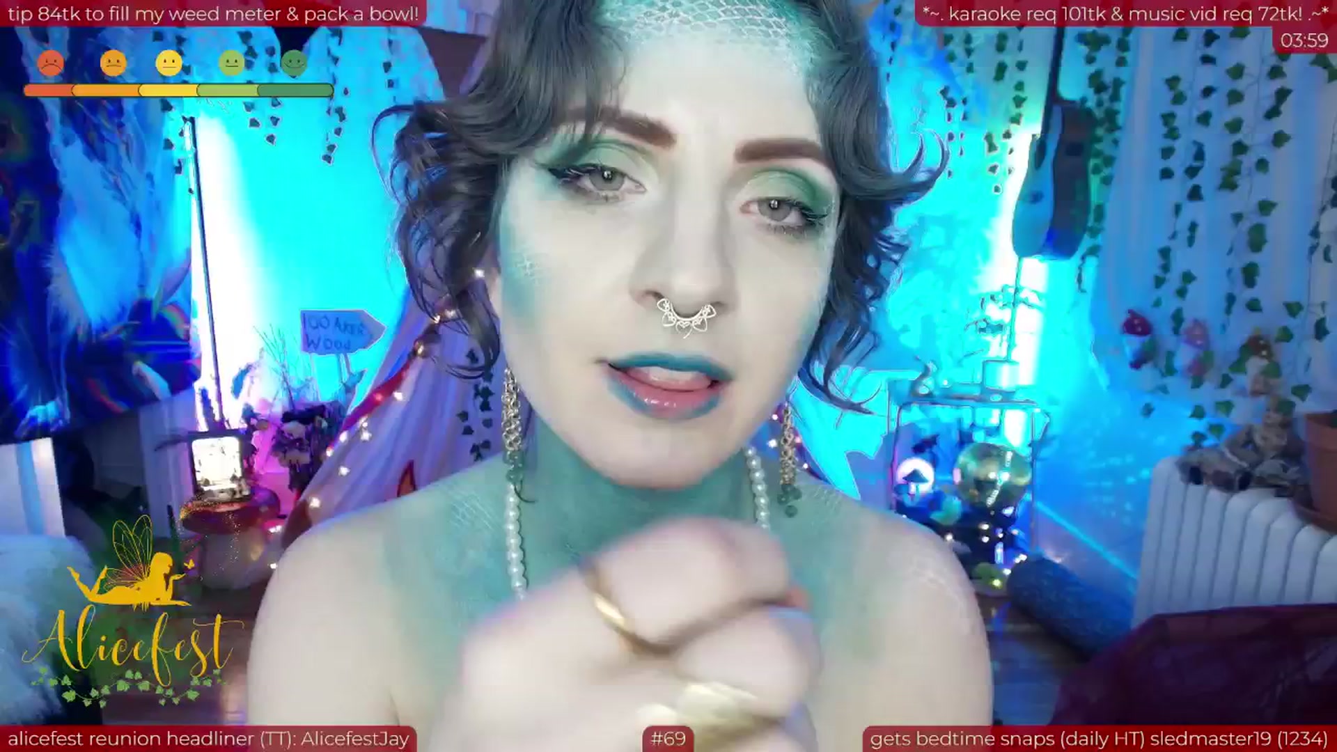 Gallery image thumbnail from aliceisonfire's myfreecams stream on, 06/19/2025, 09:37 image 4 of 20