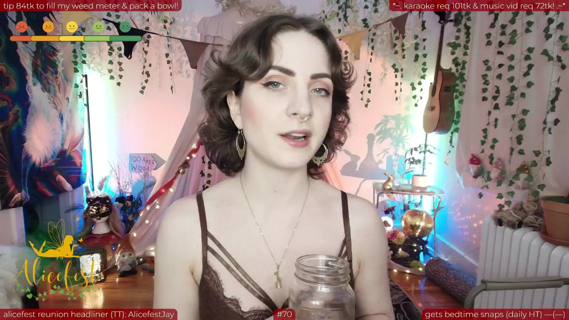 Gallery image thumbnail from aliceisonfire's myfreecams stream on, 06/20/2025, 09:56 image 3 of 20