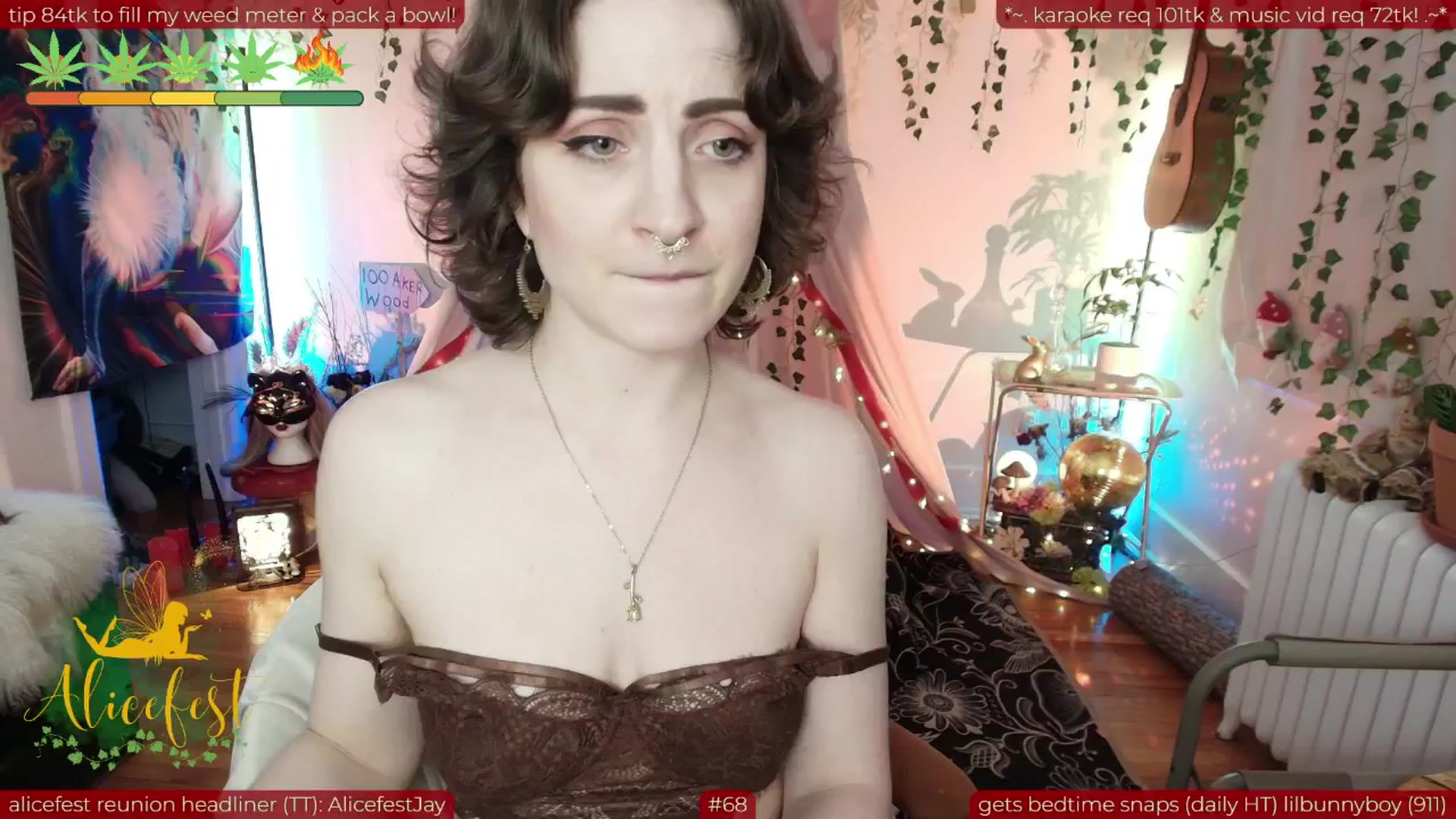 Gallery image thumbnail from aliceisonfire's myfreecams stream on, 06/20/2025, 09:56 image 11 of 20
