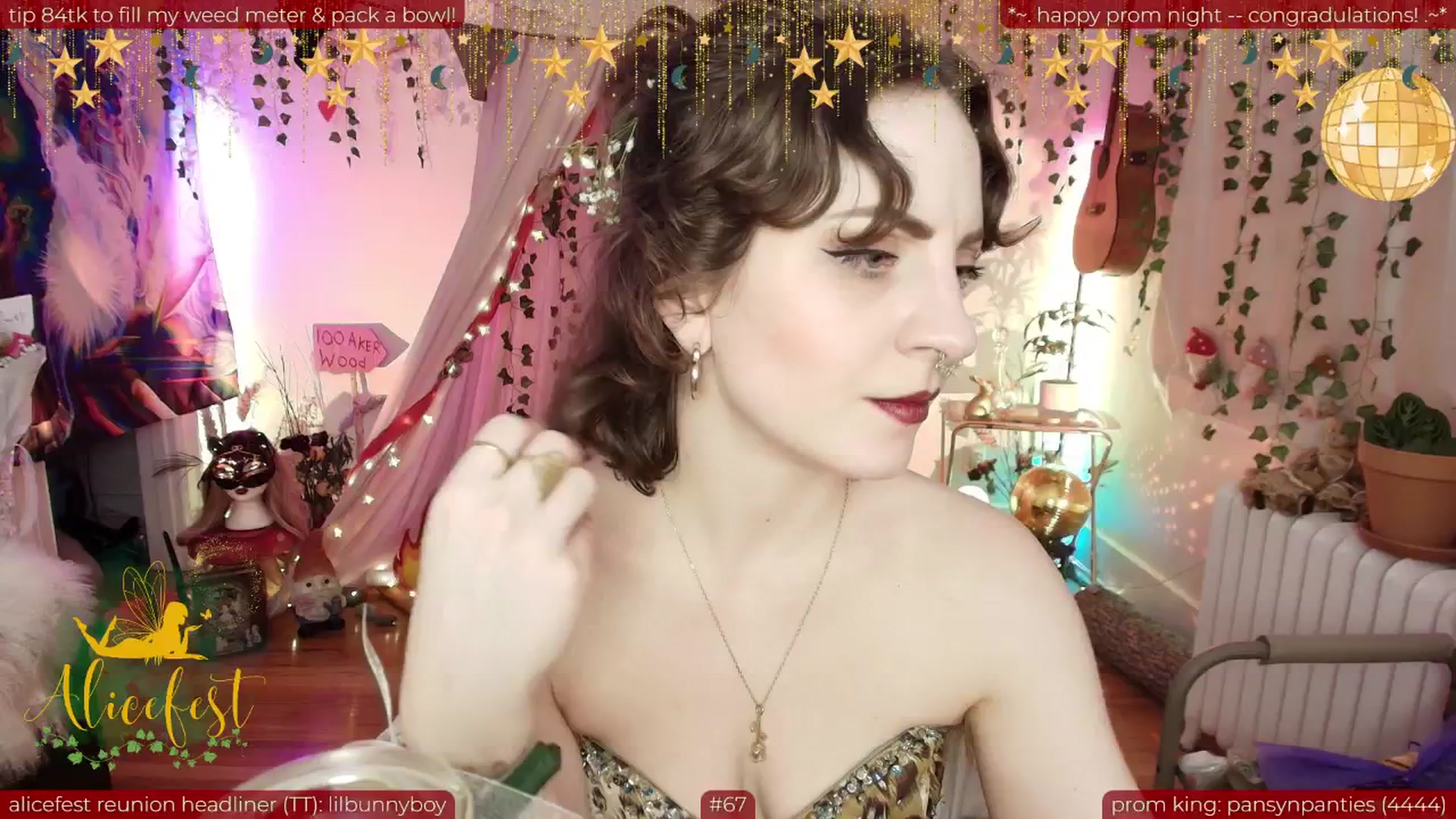 Gallery image thumbnail from aliceisonfire's myfreecams stream on, 06/21/2025, 09:47 image 5 of 20